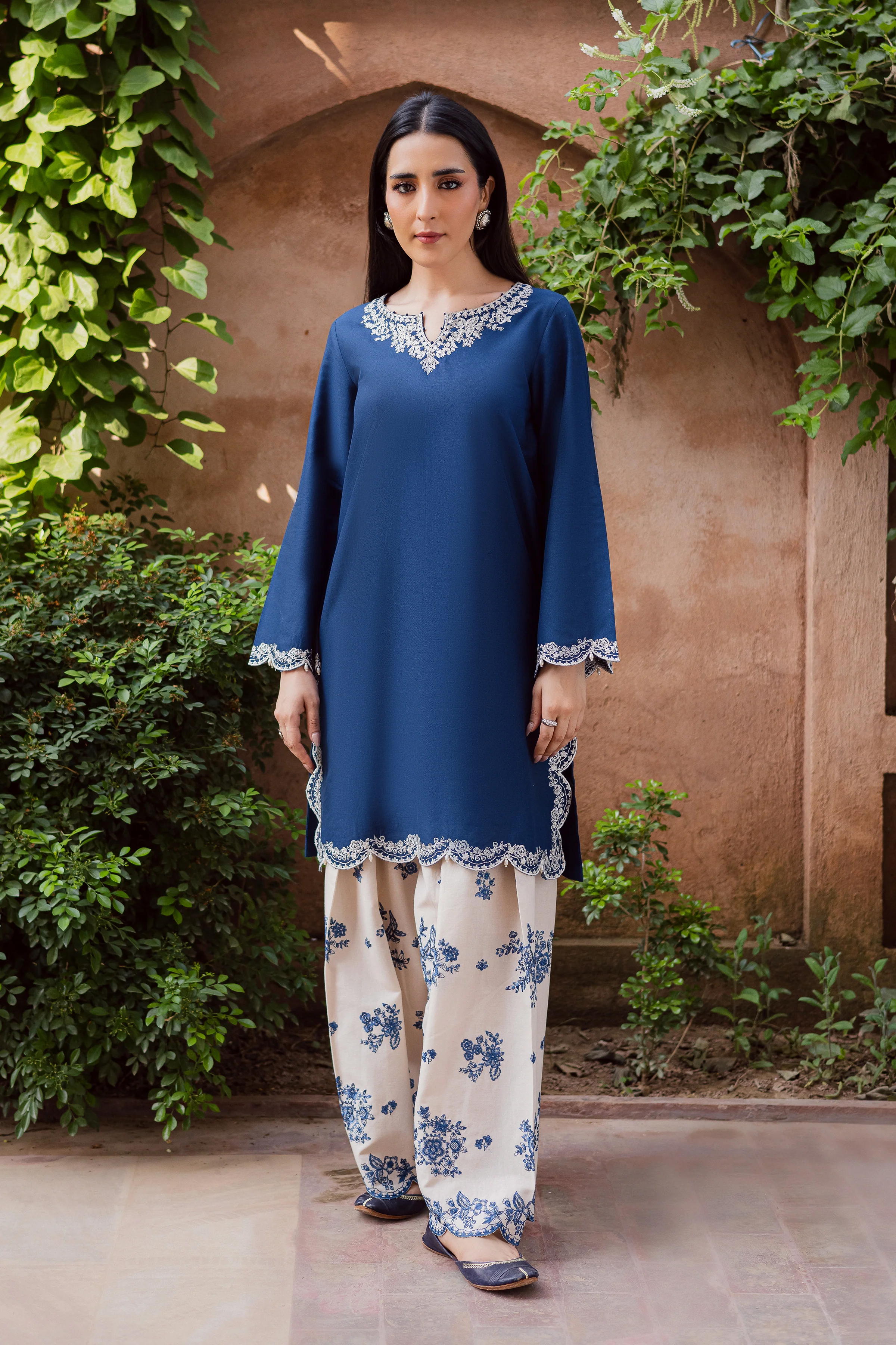 Jeno 2Pc - Embroidered Khaddar Dress