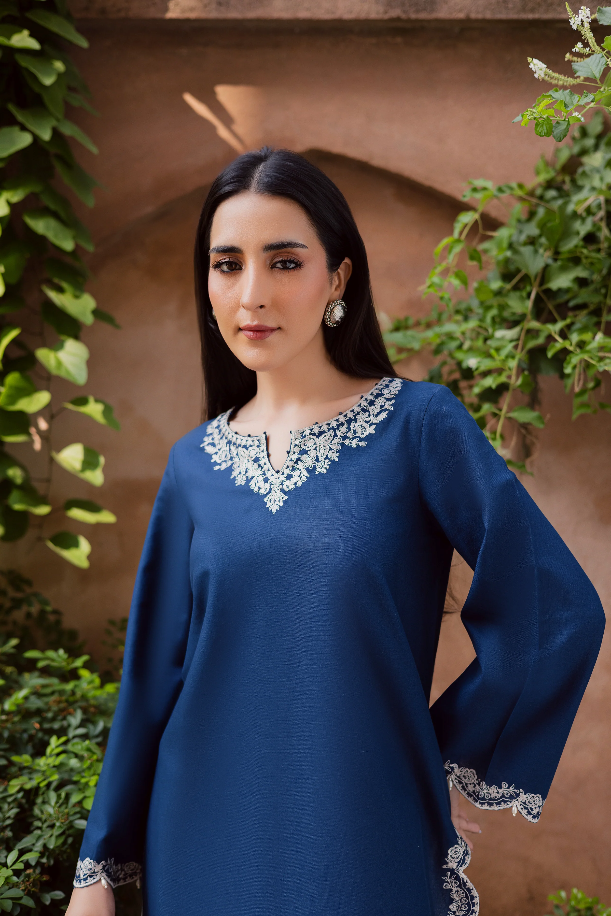 Jeno 2Pc - Embroidered Khaddar Dress - Image 2