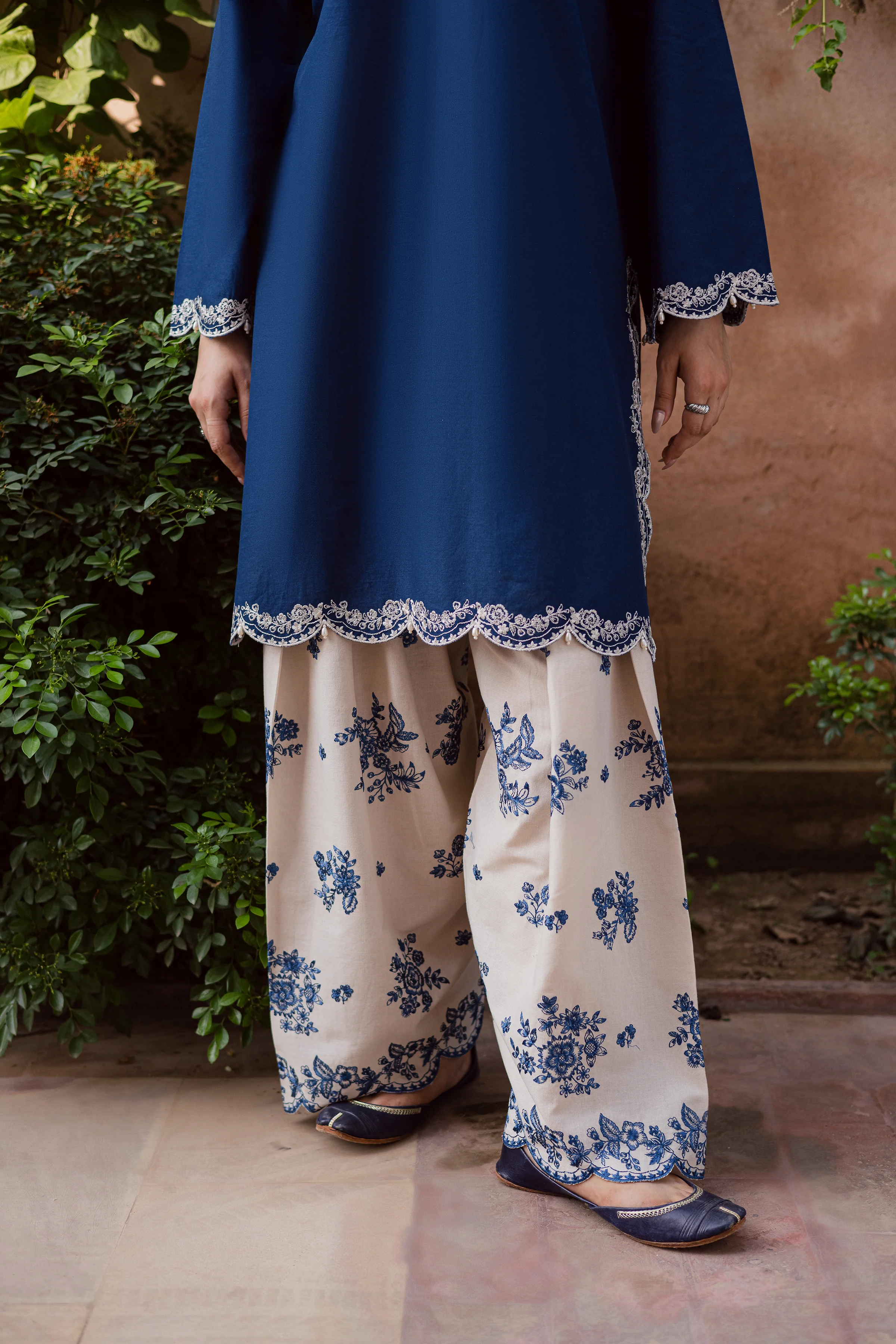 Jeno 2Pc - Embroidered Khaddar Dress - Image 7