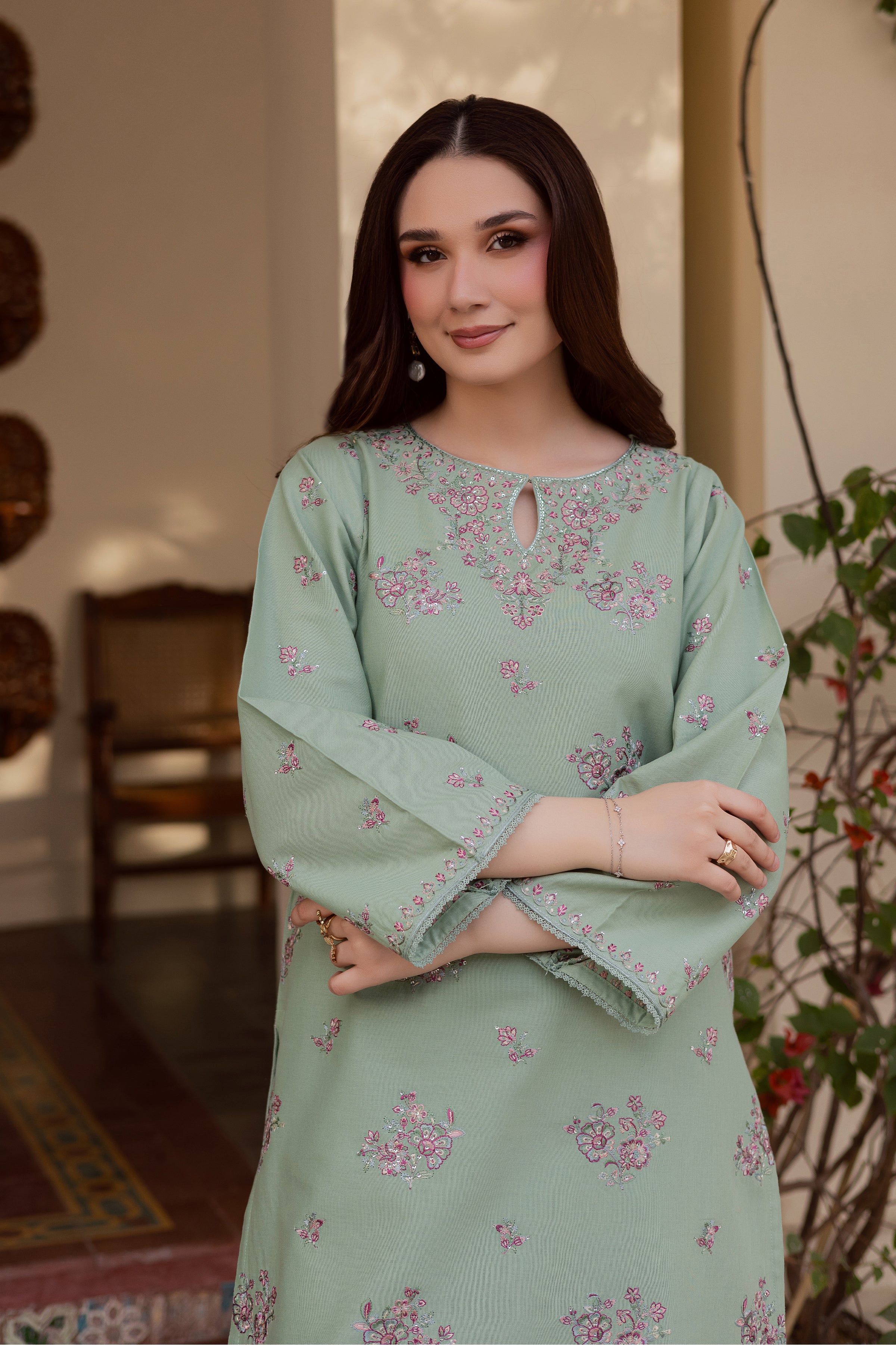 Junifer 2Pc - Embroidered Khaddar Dress - Image 2