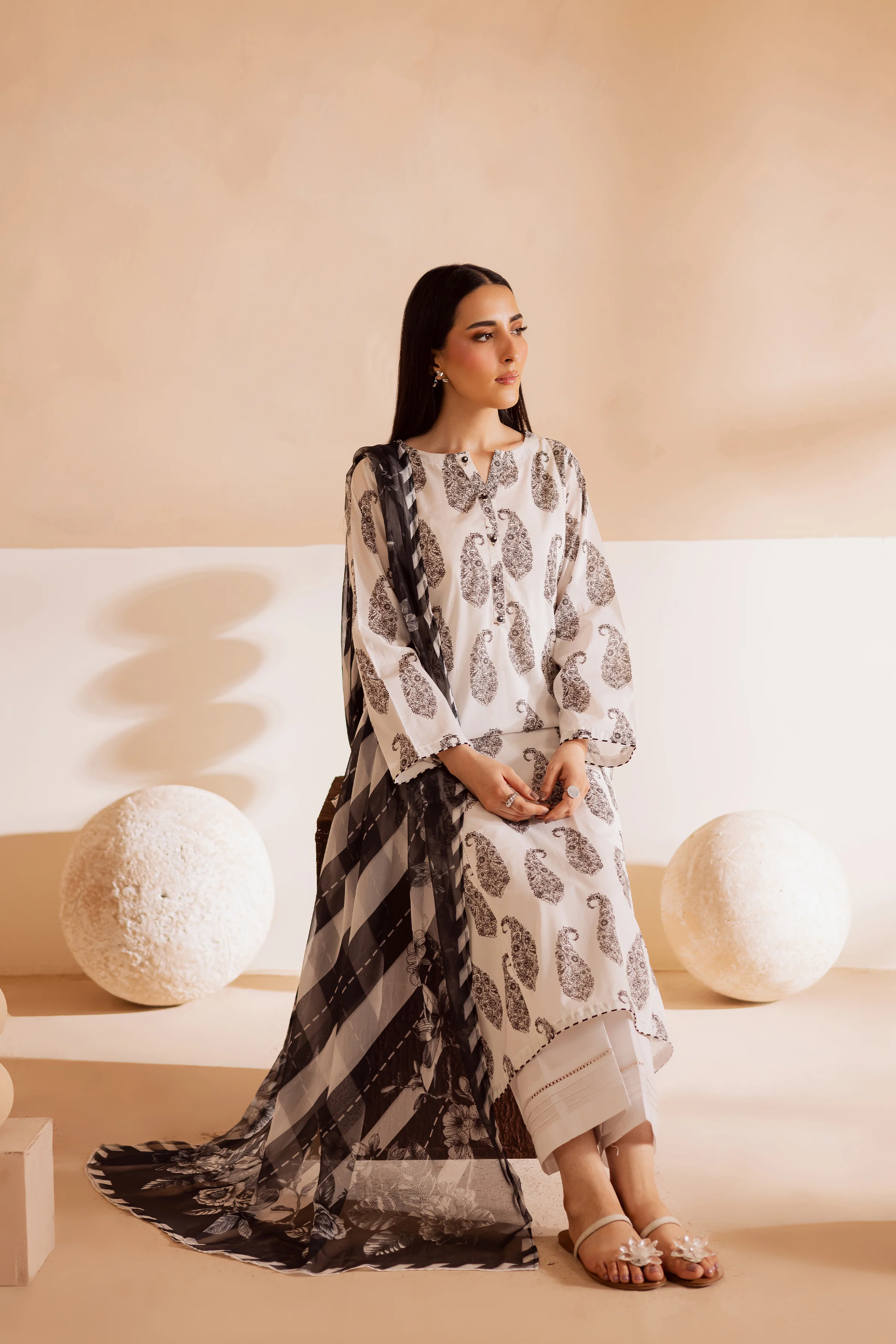 Kakashi 3Pc - Printed Lawn Dress - Image 4