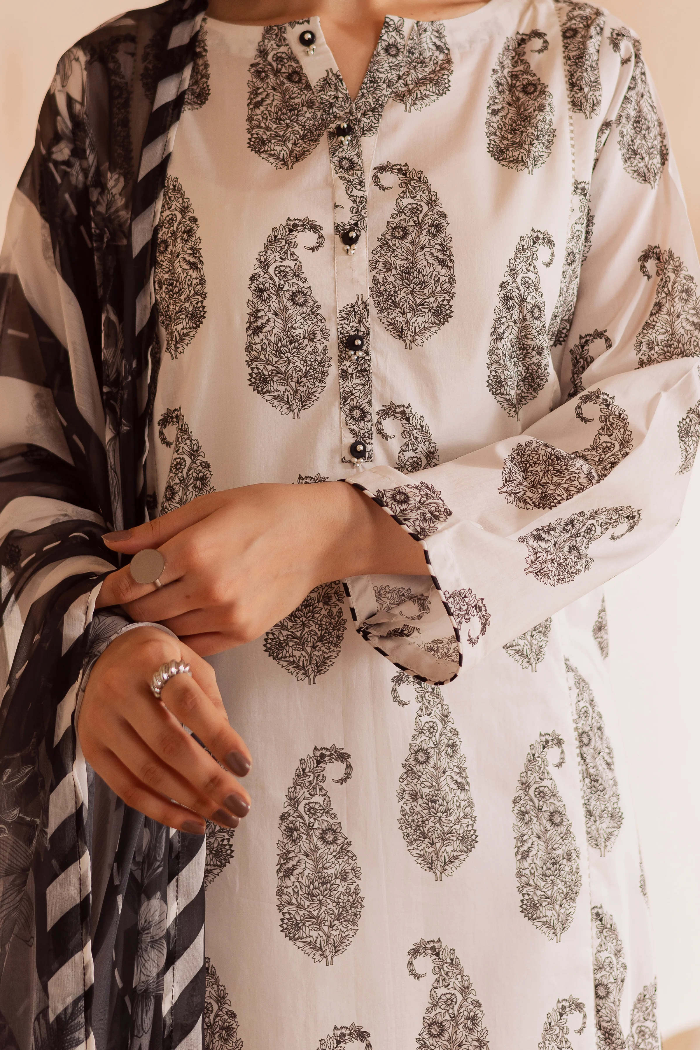 Kakashi 3Pc - Printed Lawn Dress - Image 6