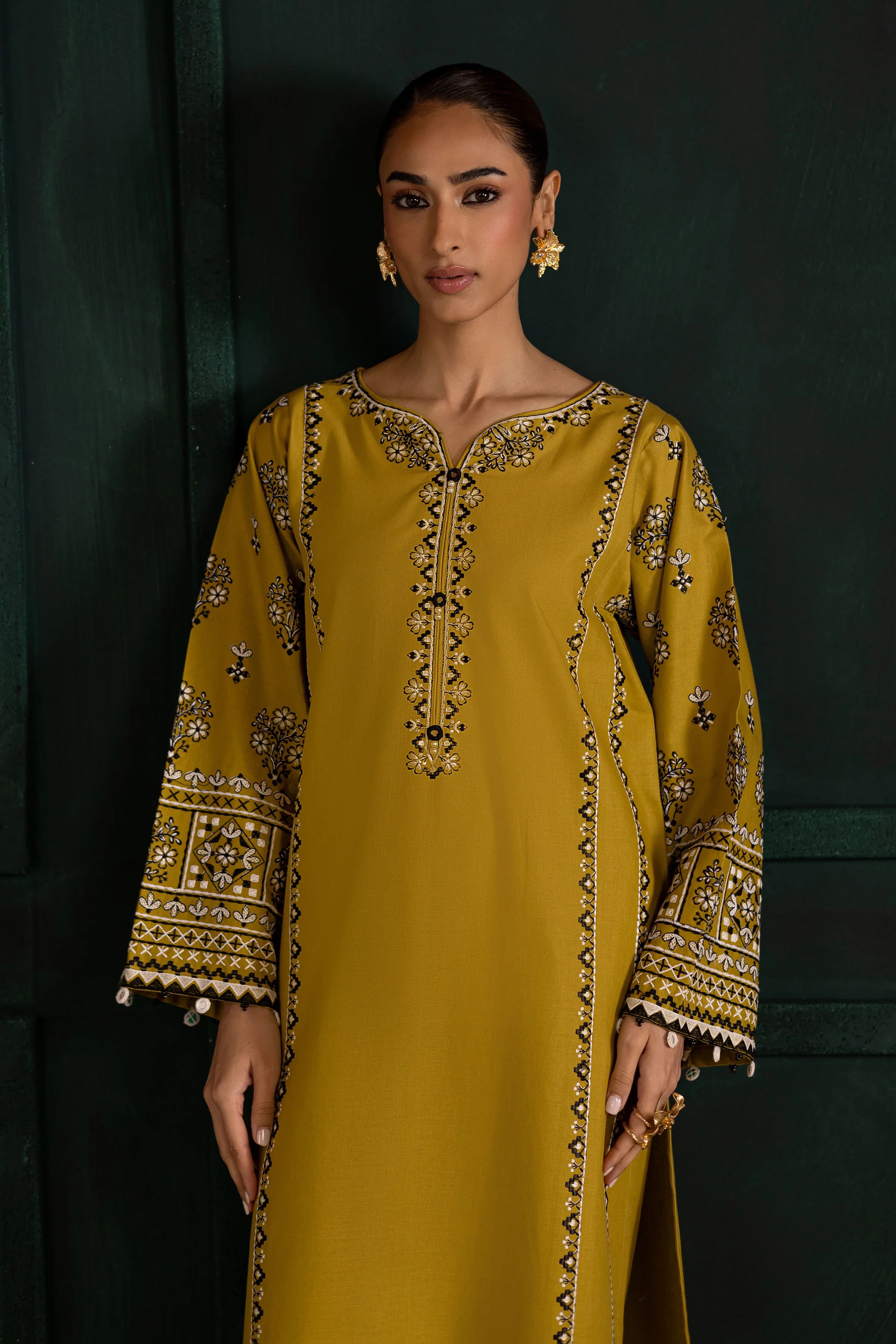 Kantha 2Pc - Embroidered Khaddar Dress - Image 6