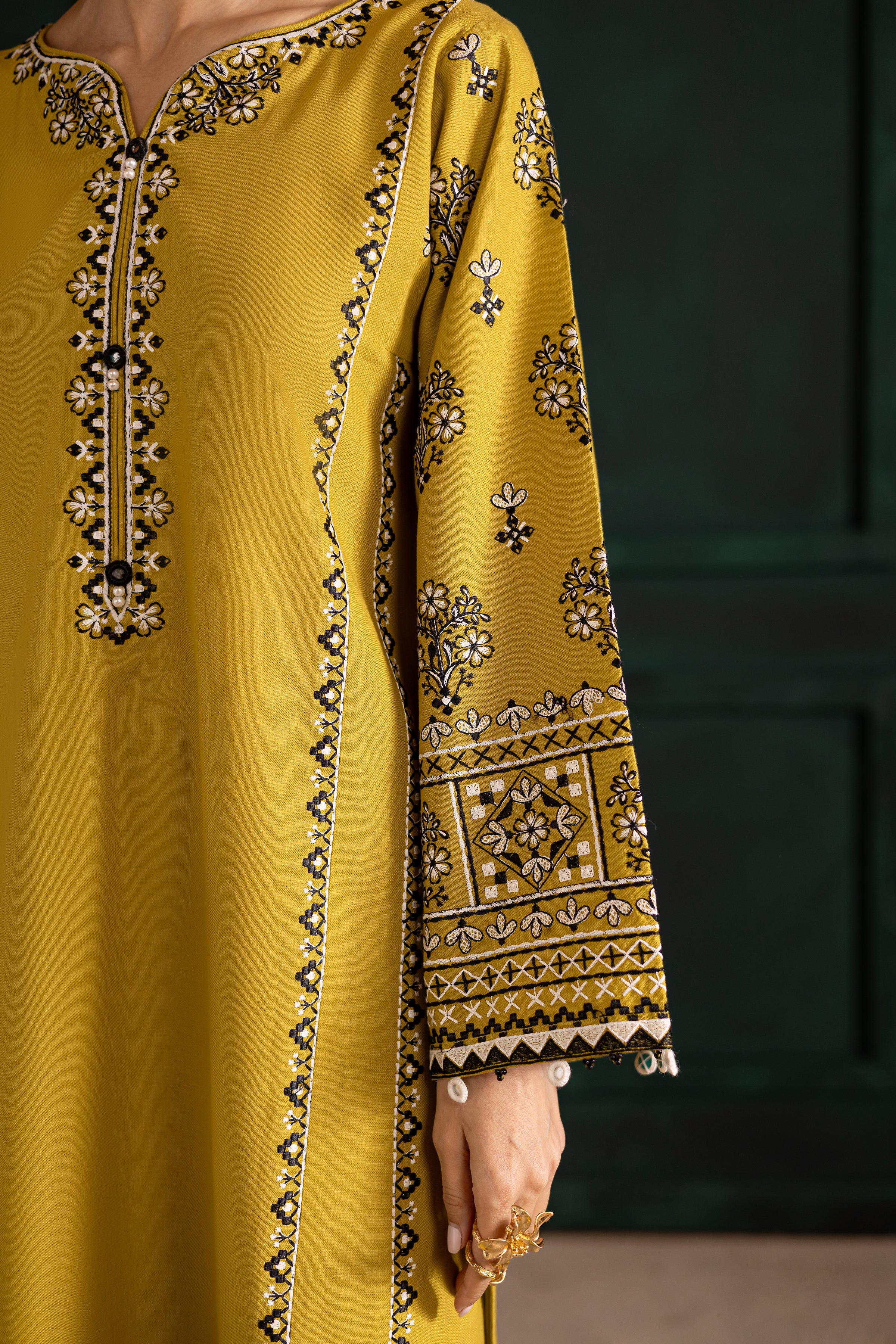 Kantha 2Pc - Embroidered Khaddar Dress - Image 7