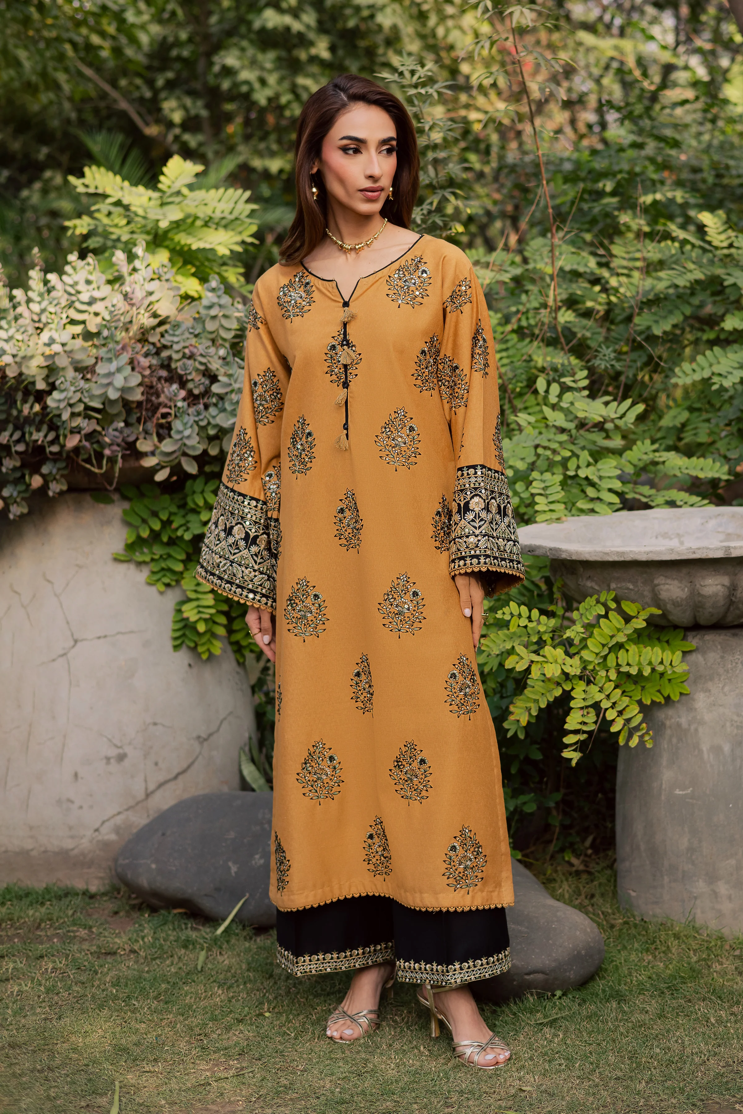 Kian 2Pc - Embroidered Festive Pret - Image 4