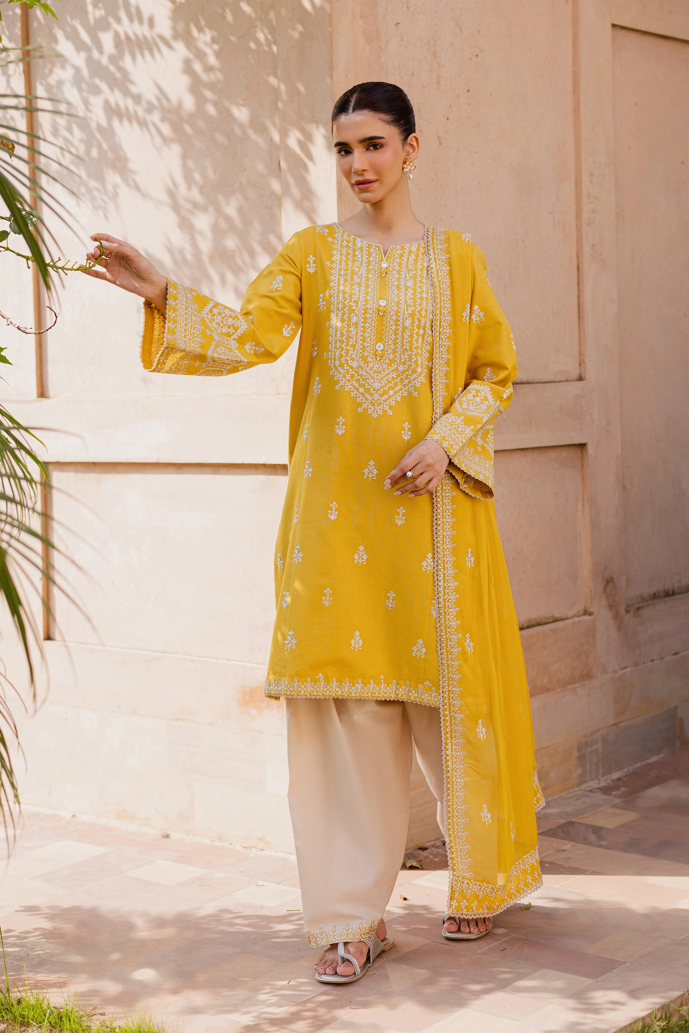Lambo 3Pc - Embroidered Khaddar Dress - Image 3