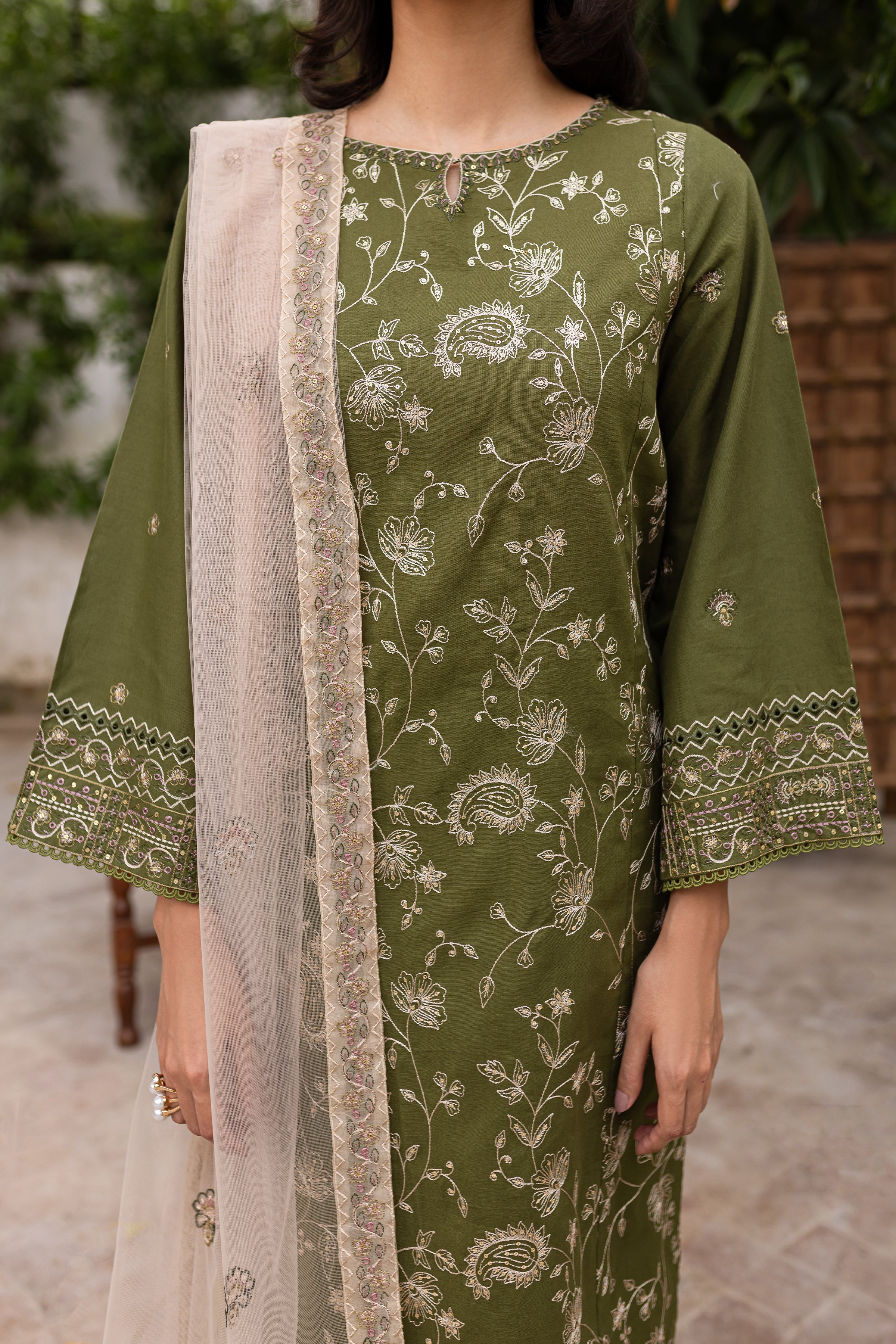 Lubana 3pc - Embroidered Khaddar Dress - Image 7
