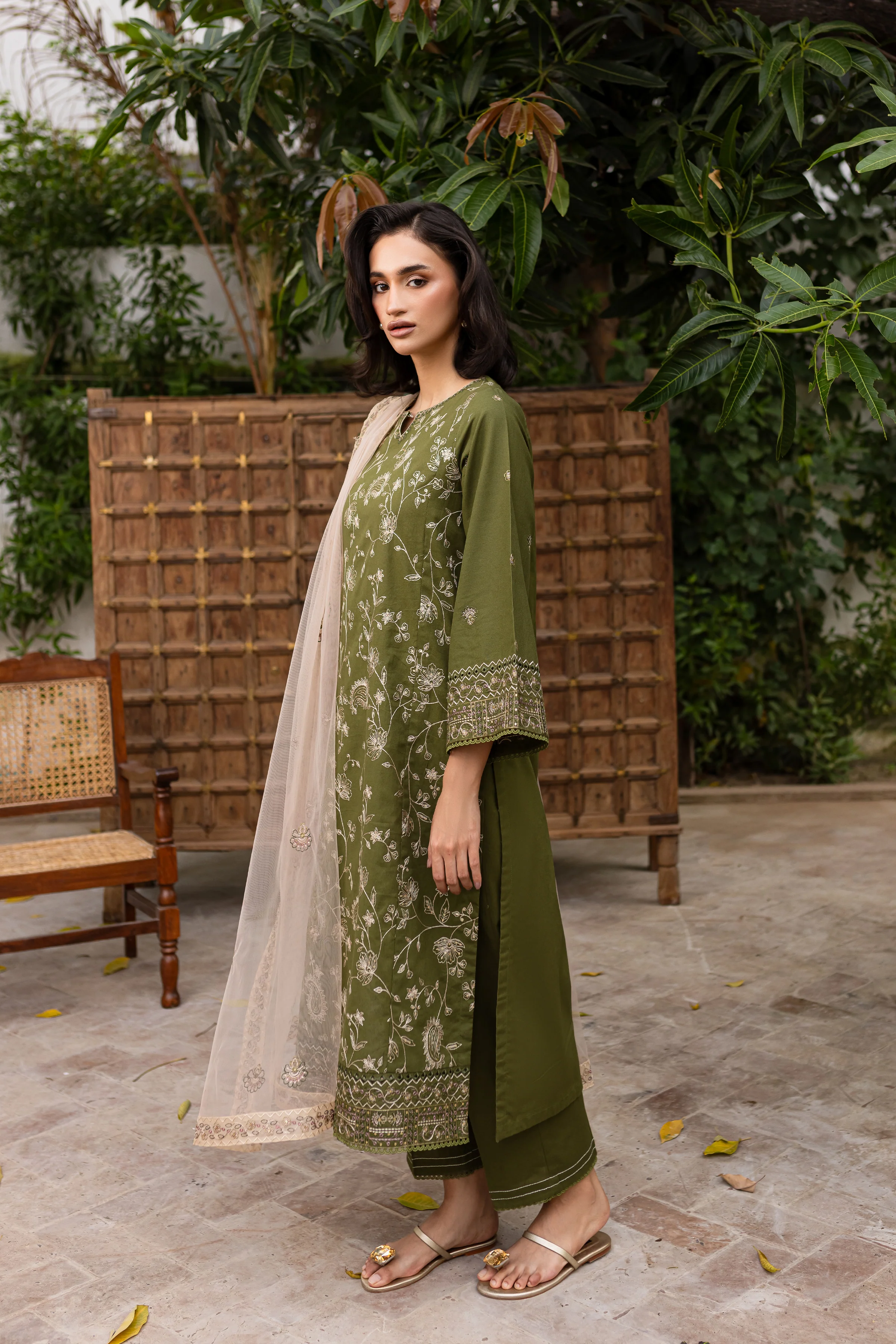 Lubana 3pc - Embroidered Khaddar Dress - Image 9