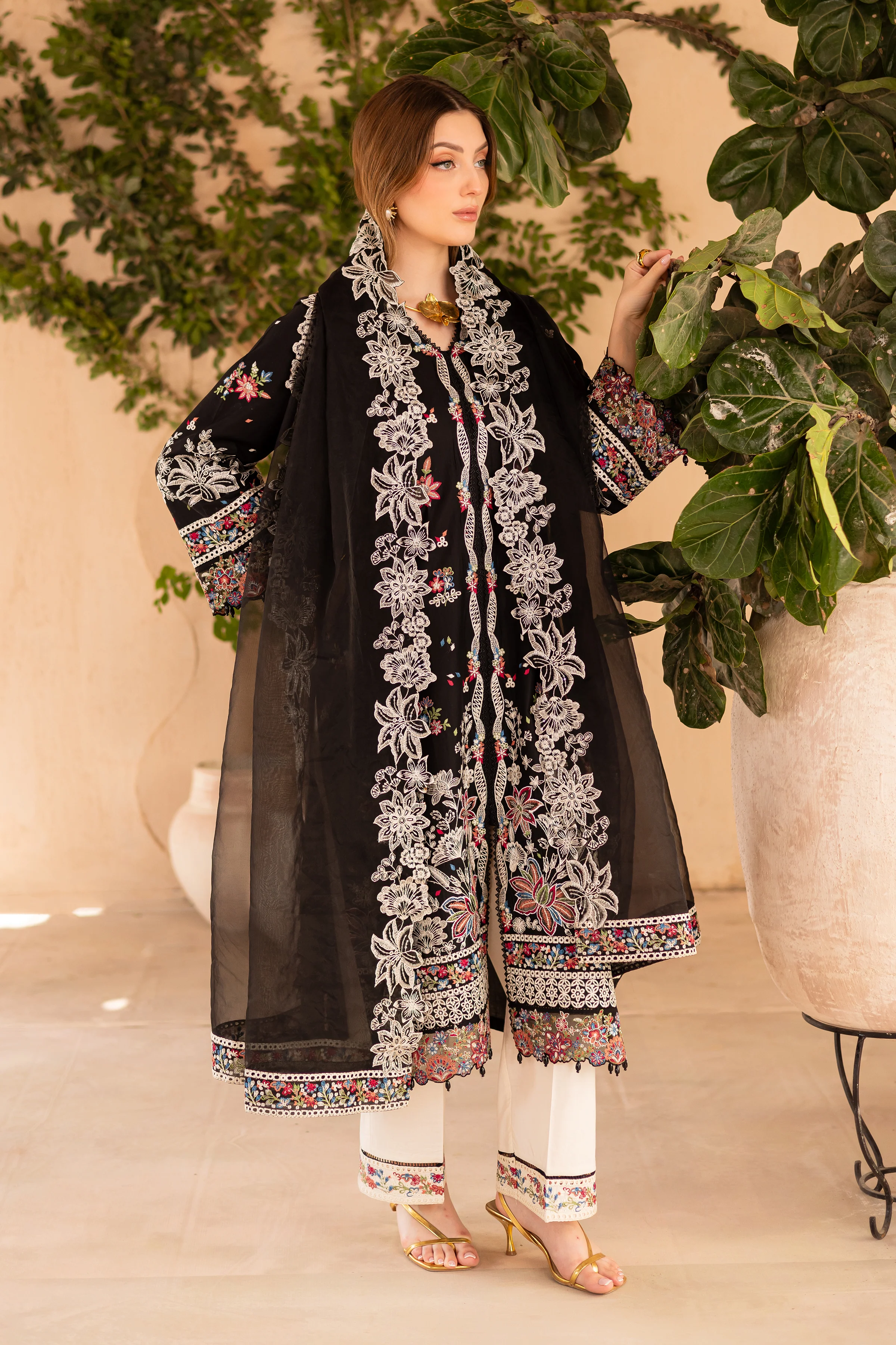 Mayal 3Pc - Festive Eid Pret - Image 4