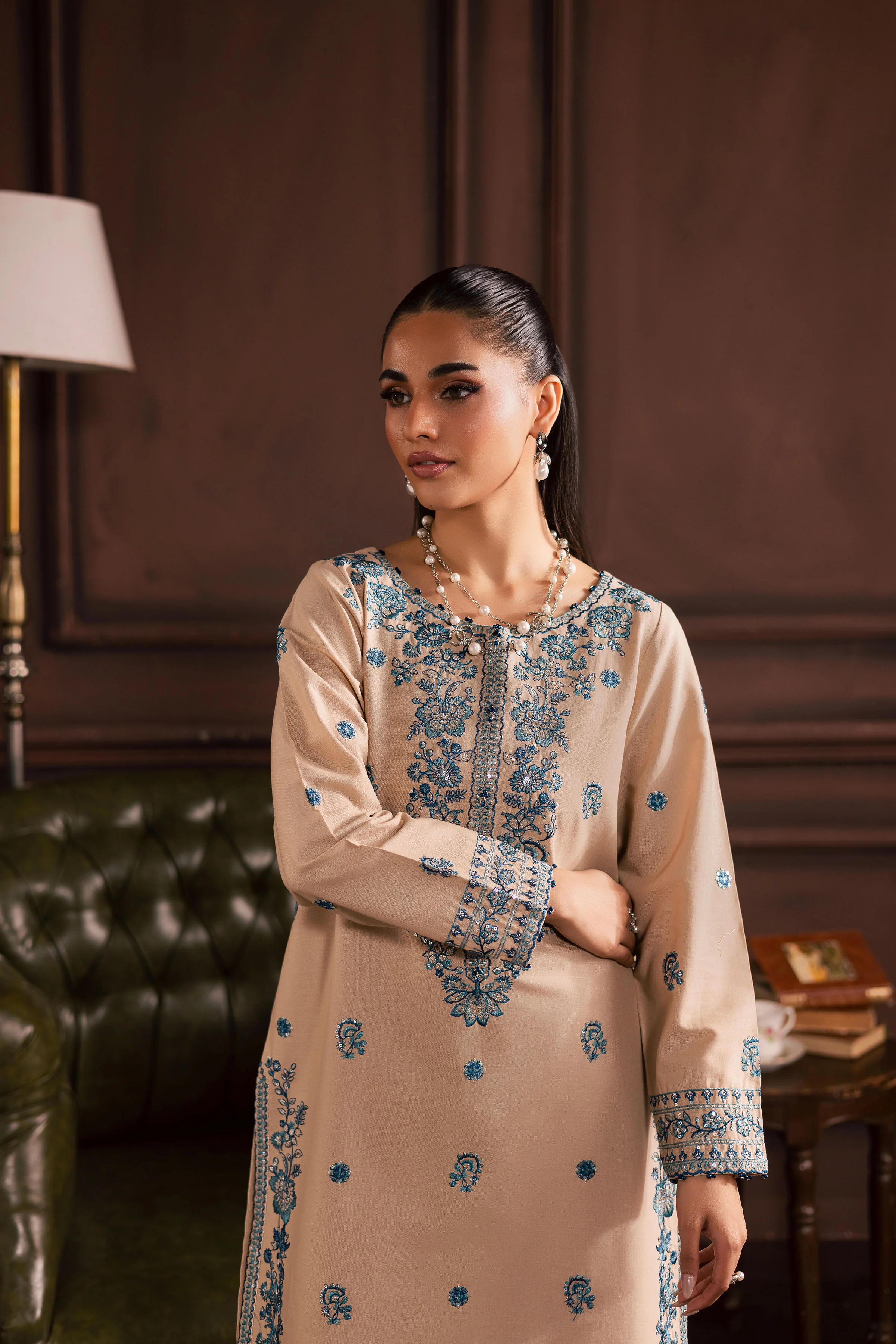 Merry 2Pc - Embroidered Khaddar Dress - Image 4