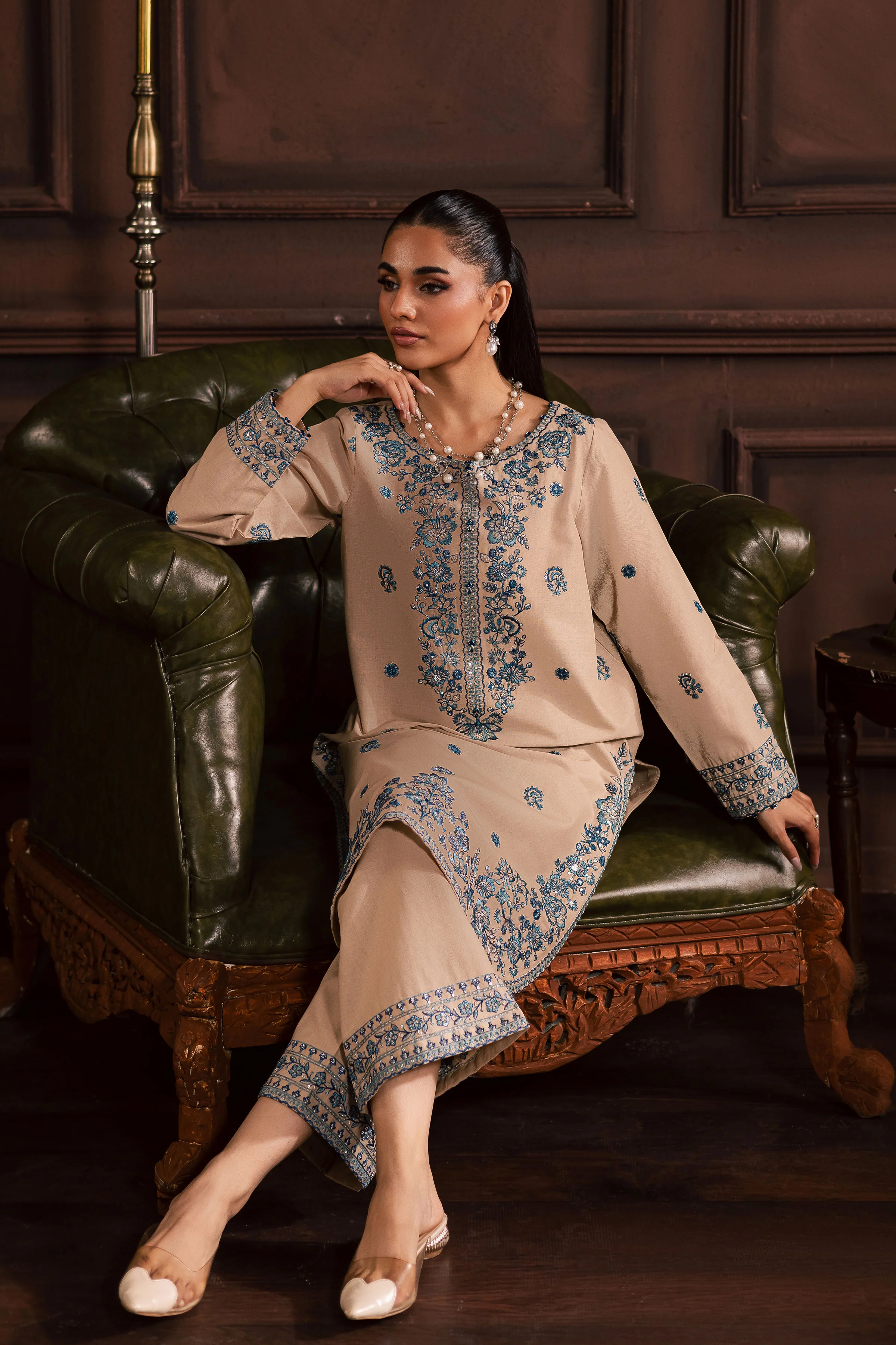 Merry 2Pc - Embroidered Khaddar Dress - Image 9