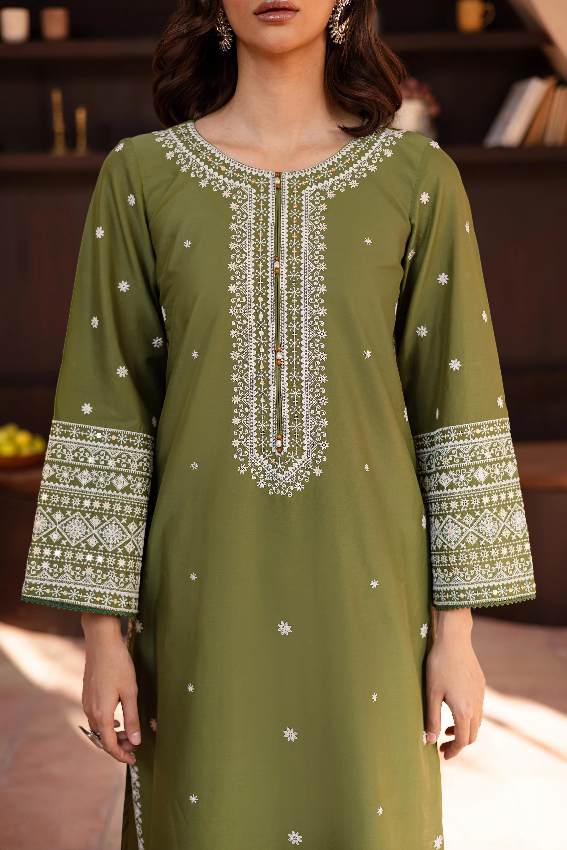 Minaa 2Pc- Embroidered Lawn Dress - Image 8