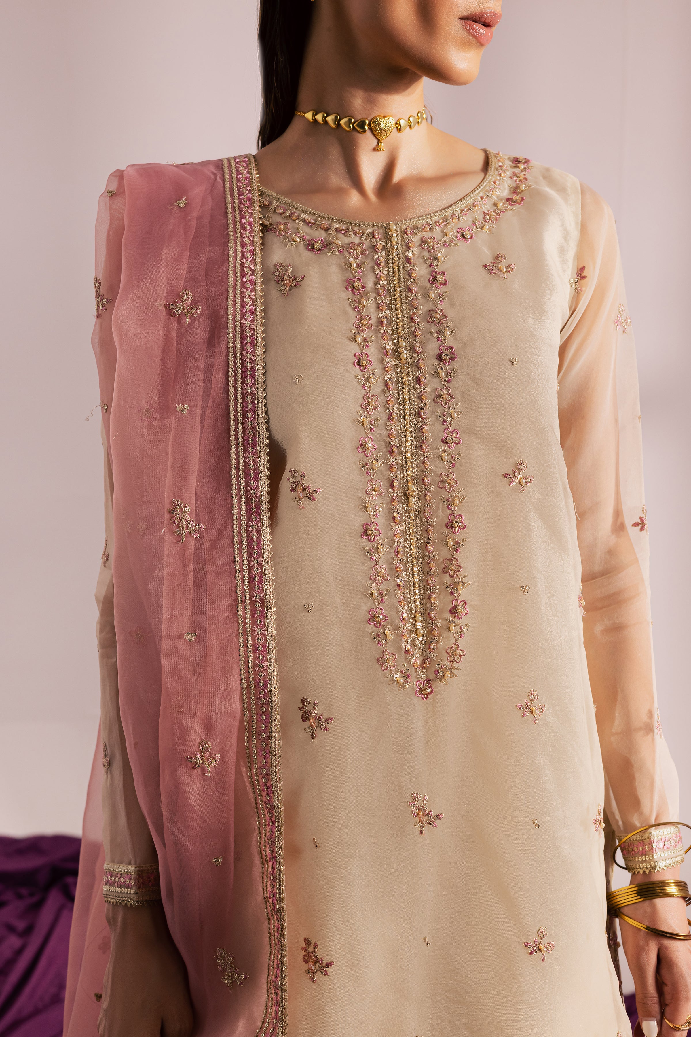 Munira 3Pc - Festive Luxe Pret - Image 8
