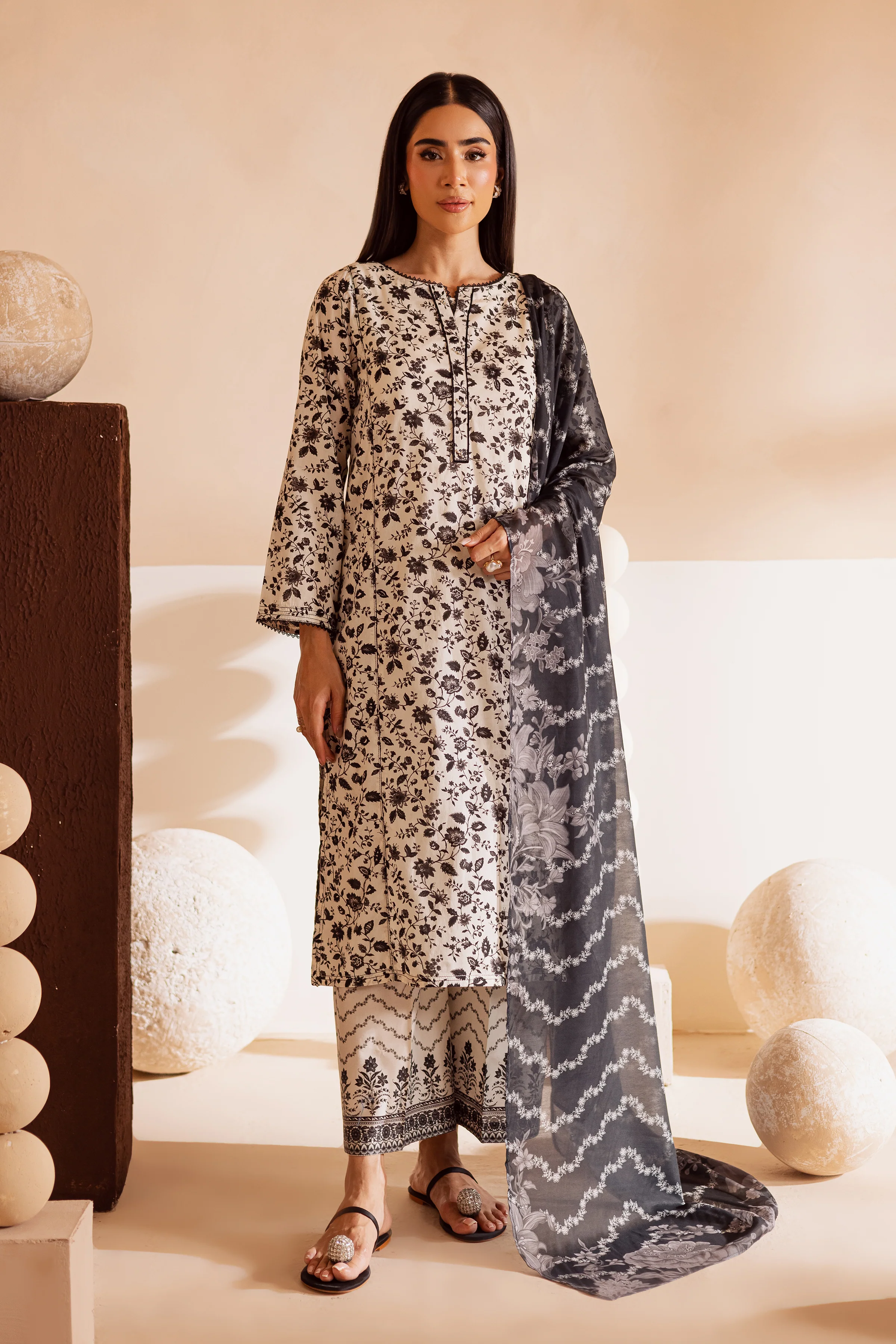 Nancy 3Pc - Printed Lawn Dress - Image 4