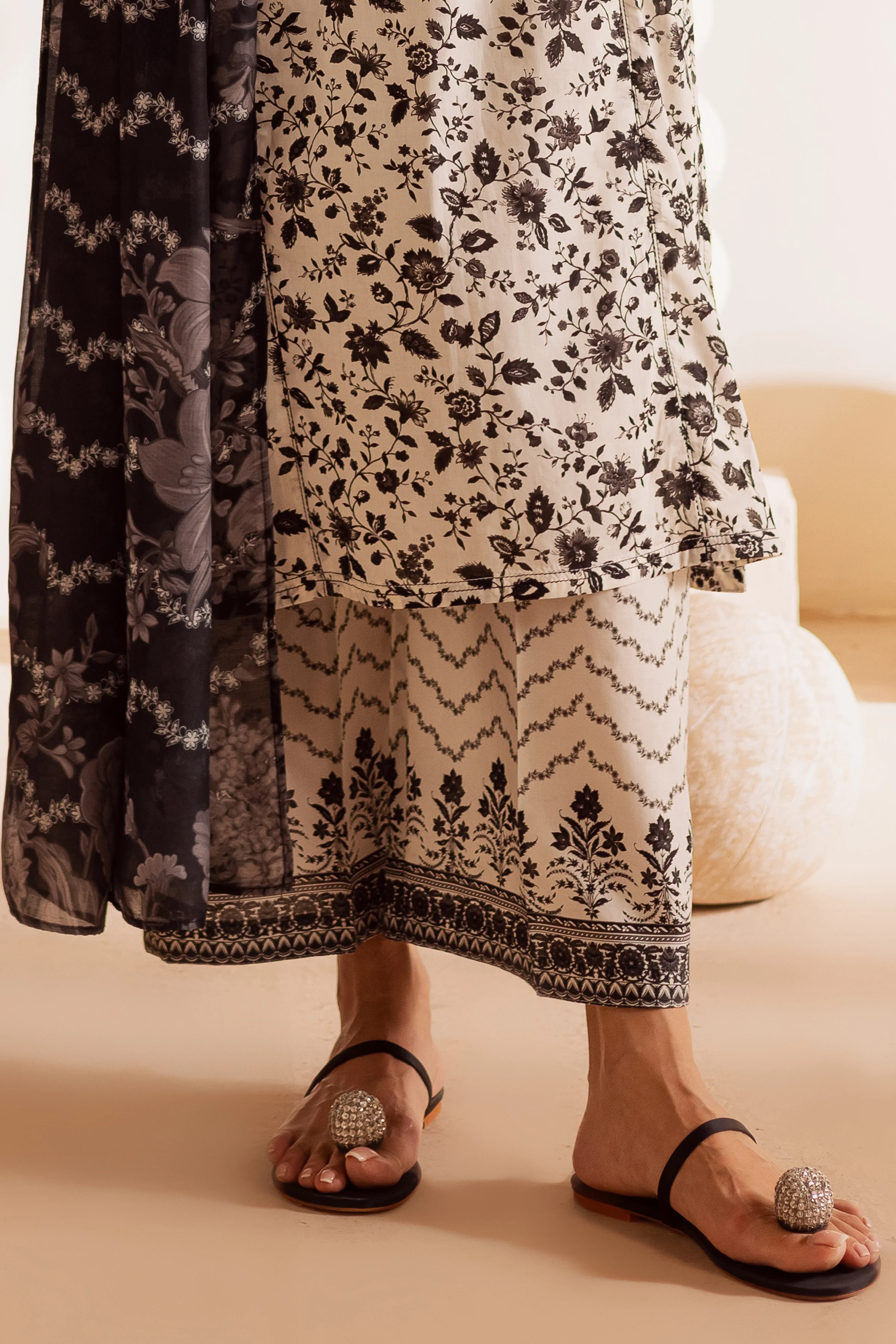 Nancy 3Pc - Printed Lawn Dress - Image 7