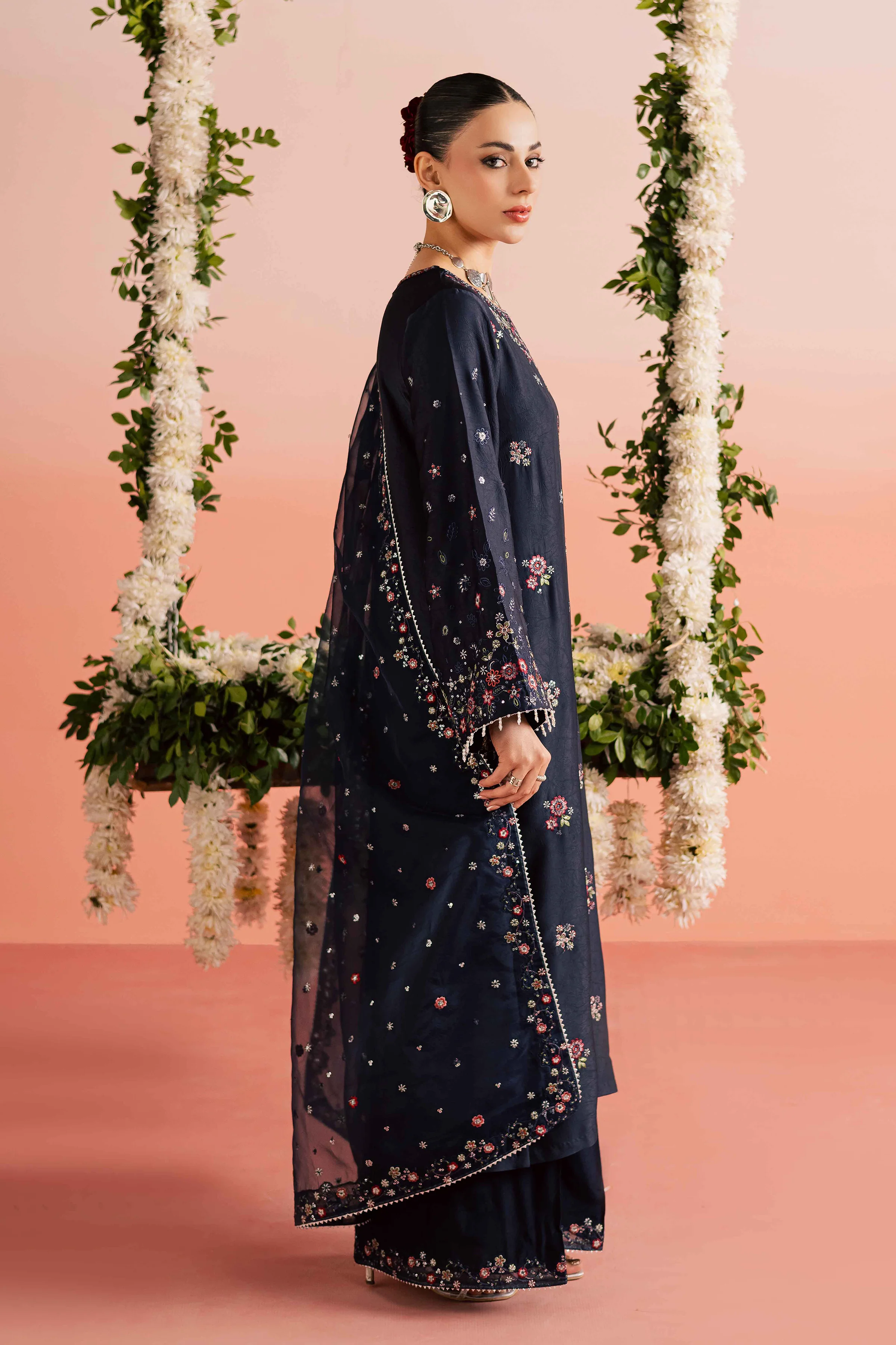 Nea - Festive Luxe Pret - Image 4