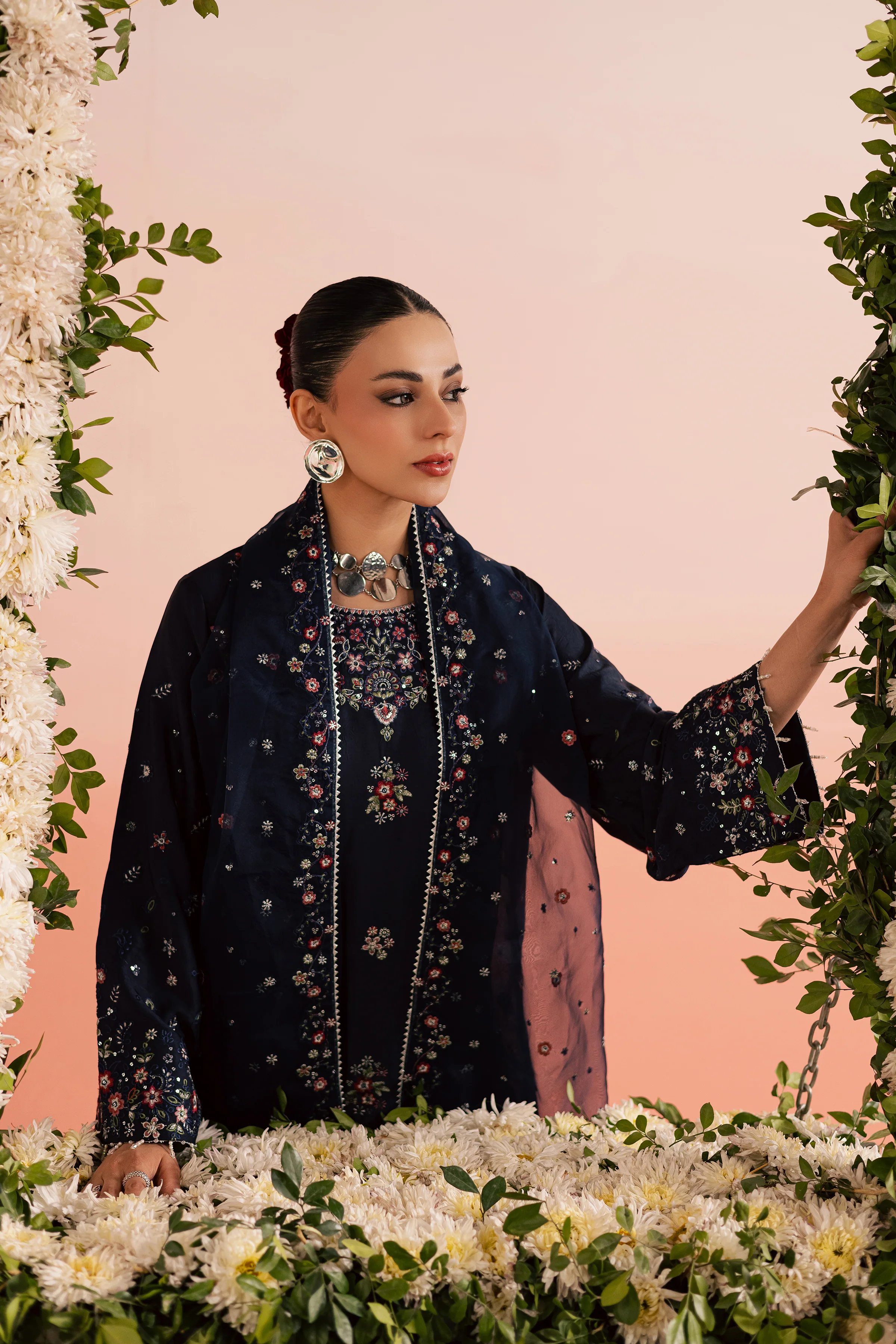 Nea - Festive Luxe Pret - Image 8