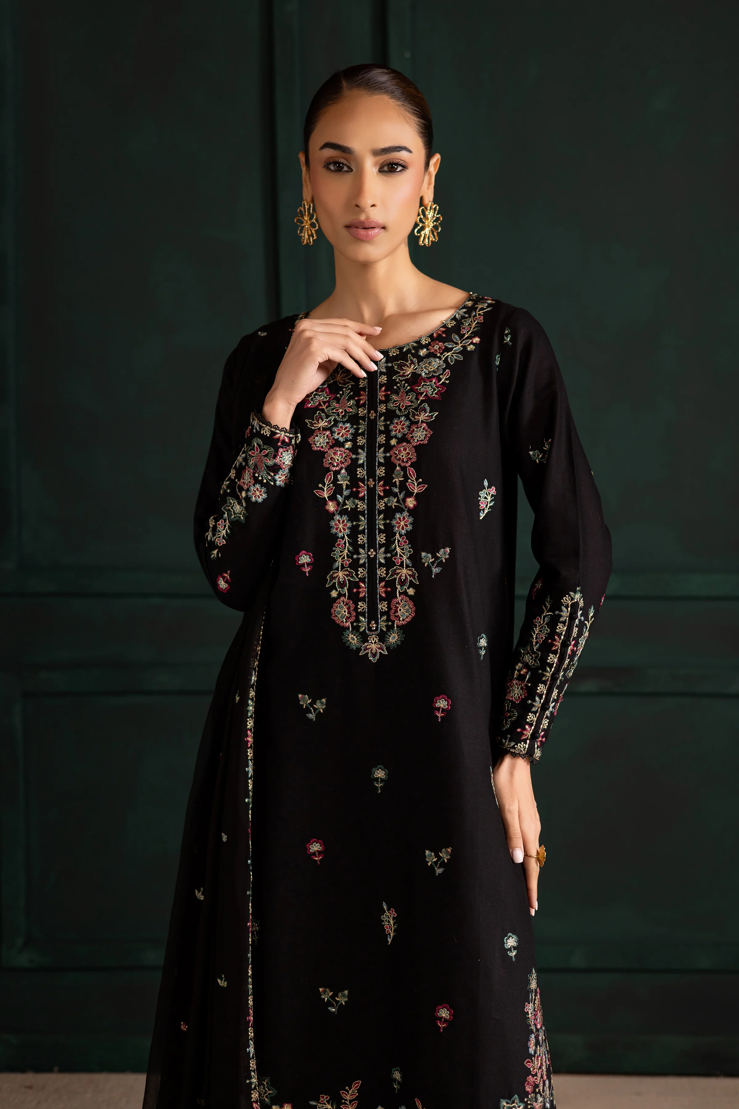 Night flower 3Pc - Embroidered Khaddar Dress - Image 3