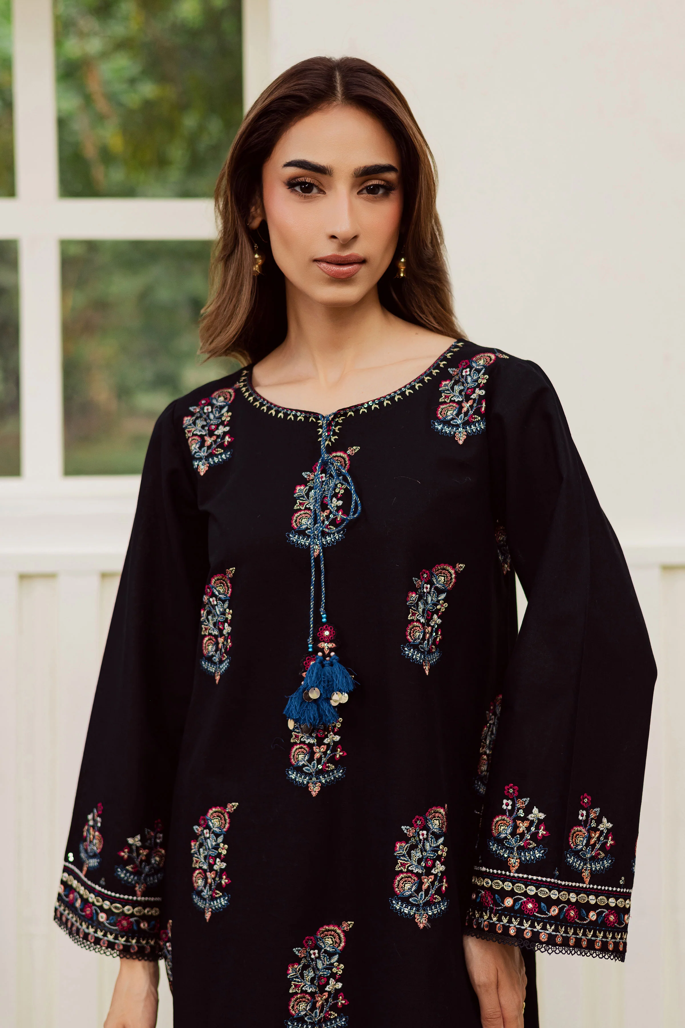 Noir Stitch 2Pc - Embroidered Khaddar Dress - Image 3