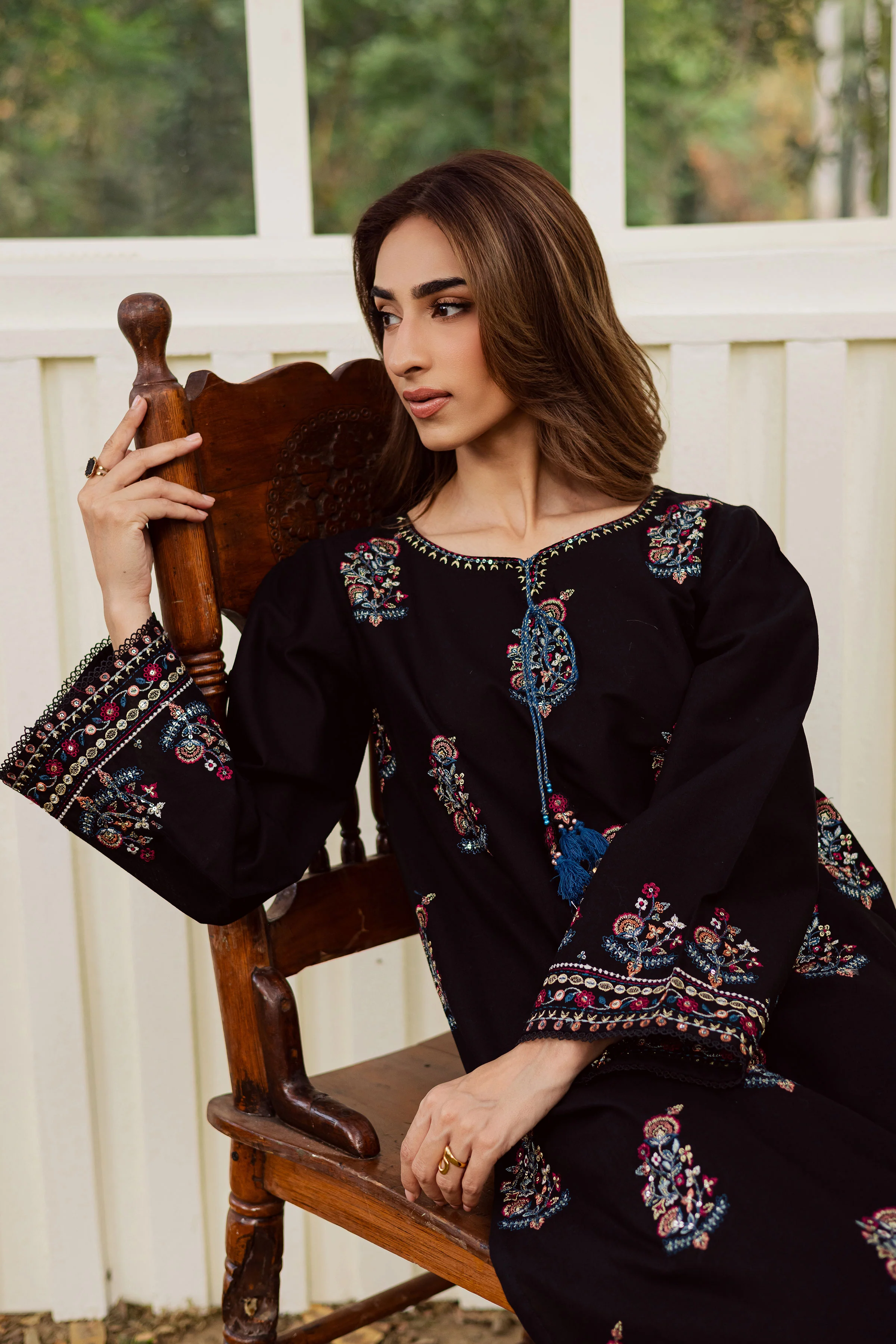 Noir Stitch 2Pc - Embroidered Khaddar Dress - Image 4
