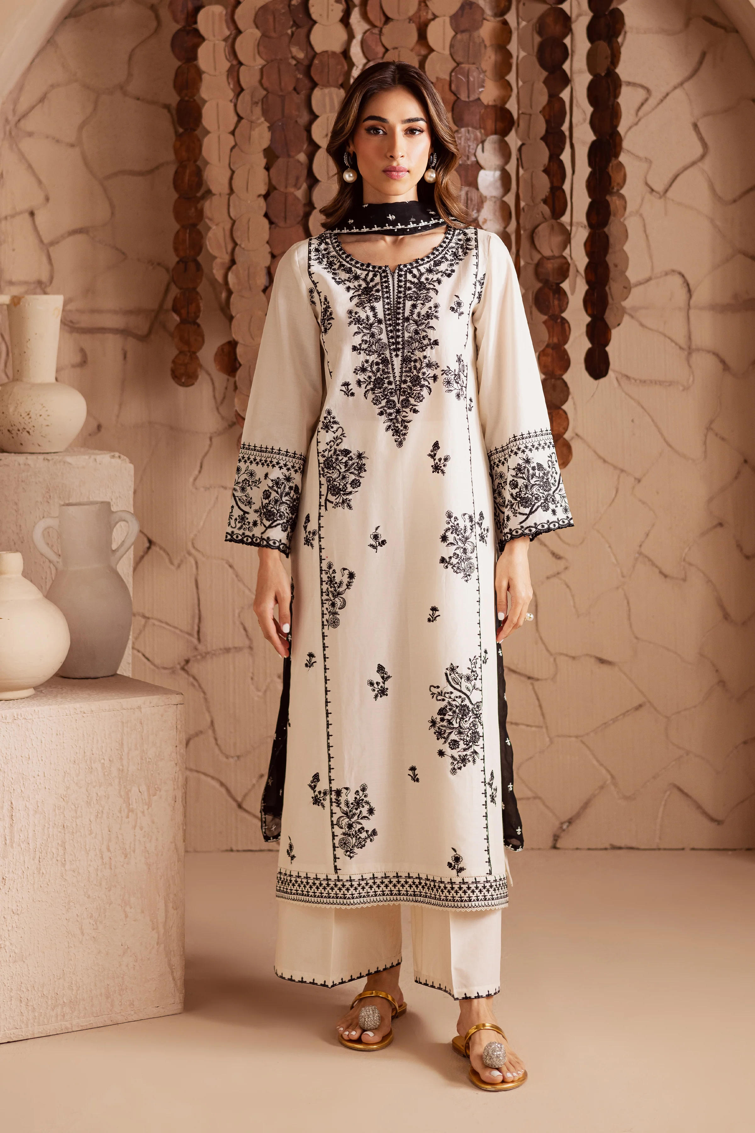 Parwana 3Pc - Embroidered Lawn Dress - Image 4