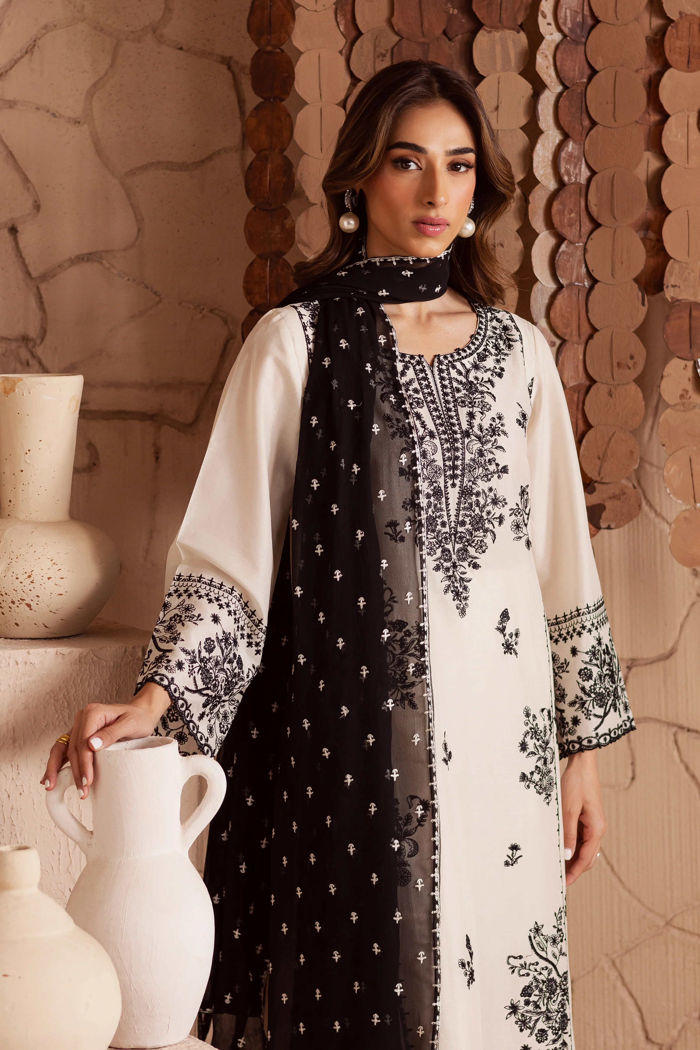 Parwana 3Pc - Embroidered Lawn Dress - Image 5