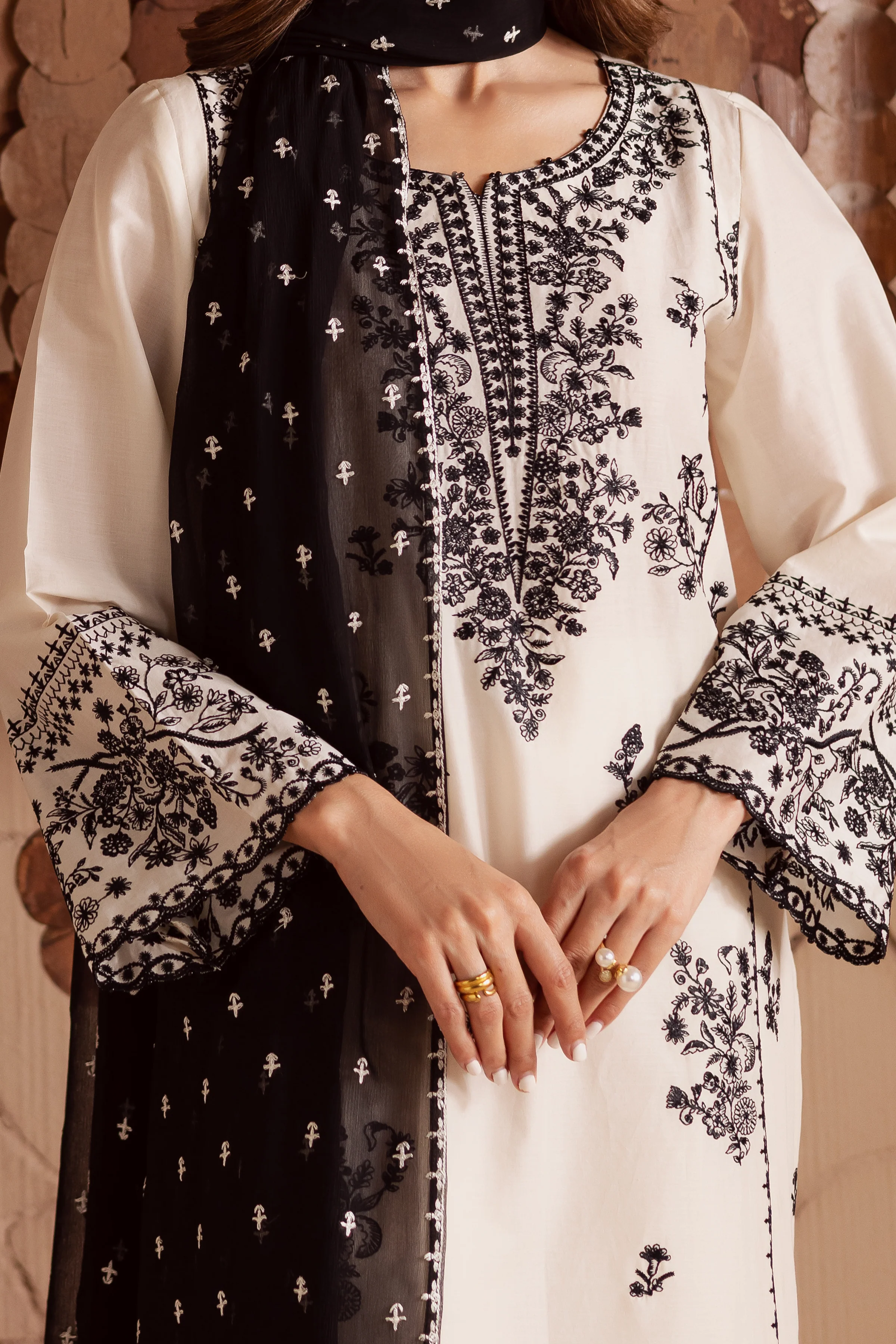Parwana 3Pc - Embroidered Lawn Dress - Image 8