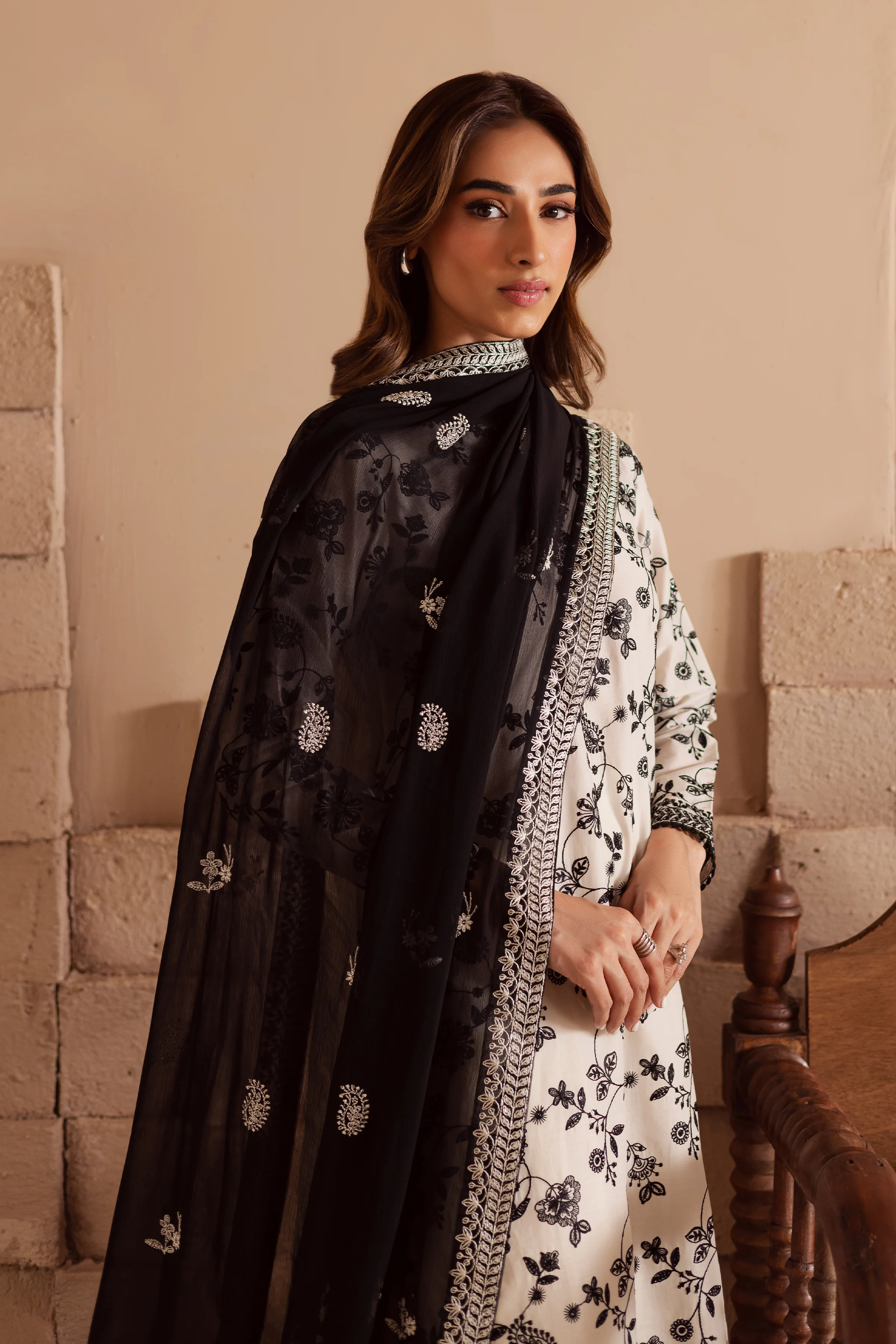 Pearl Of The Coast 3Pc - Embroidered Lawn Dress - Image 5