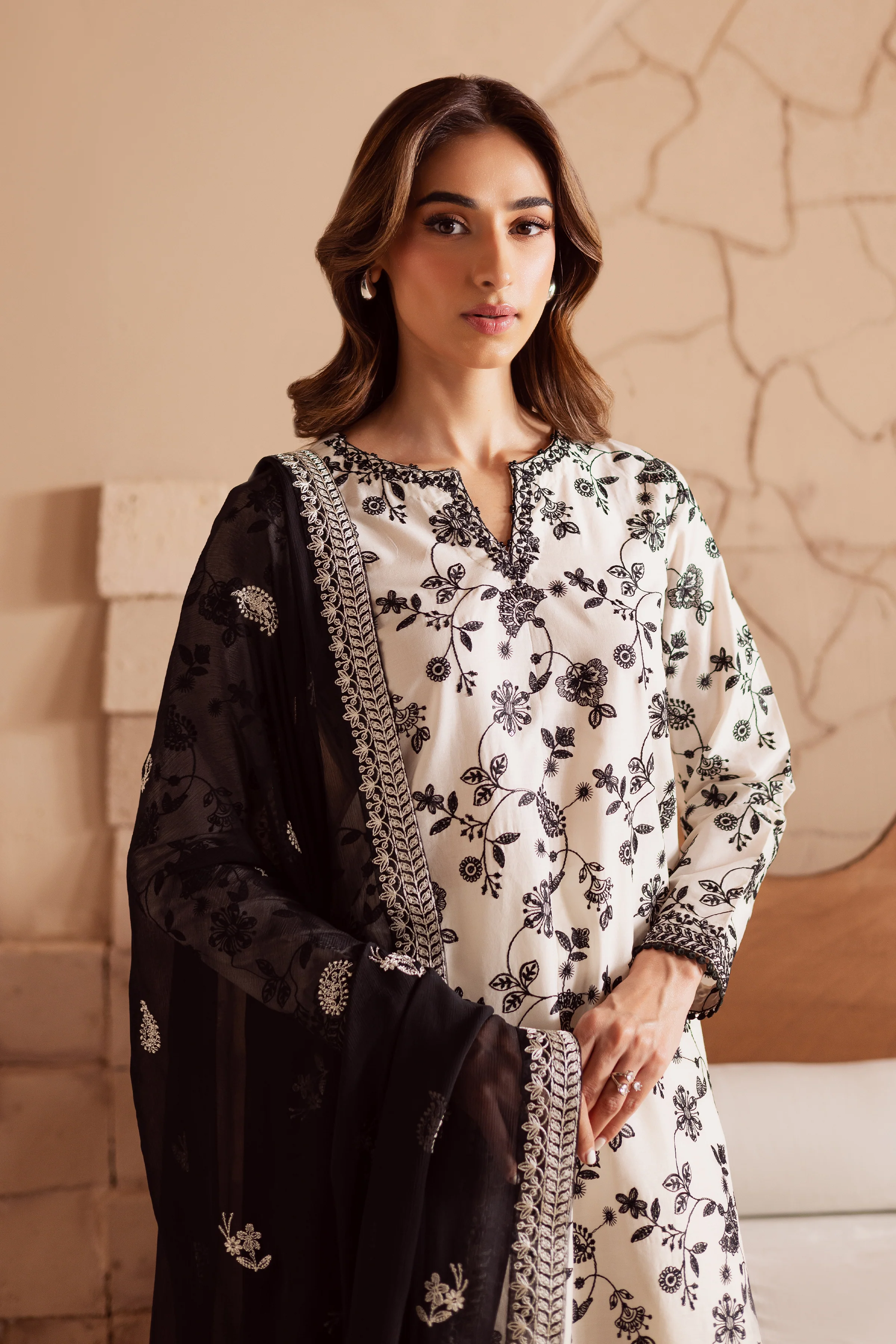 Pearl Of The Coast 3Pc - Embroidered Lawn Dress - Image 7