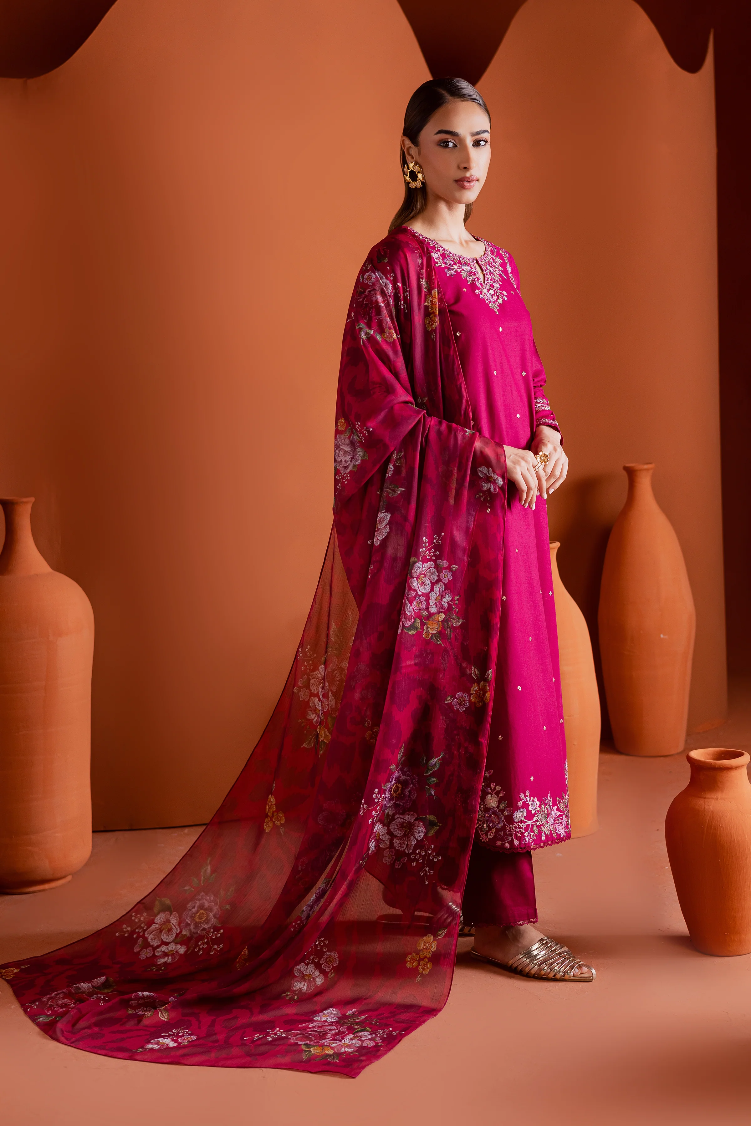 Pink Inizio 3Pc - Embroidered Khaddar Dress - Image 4