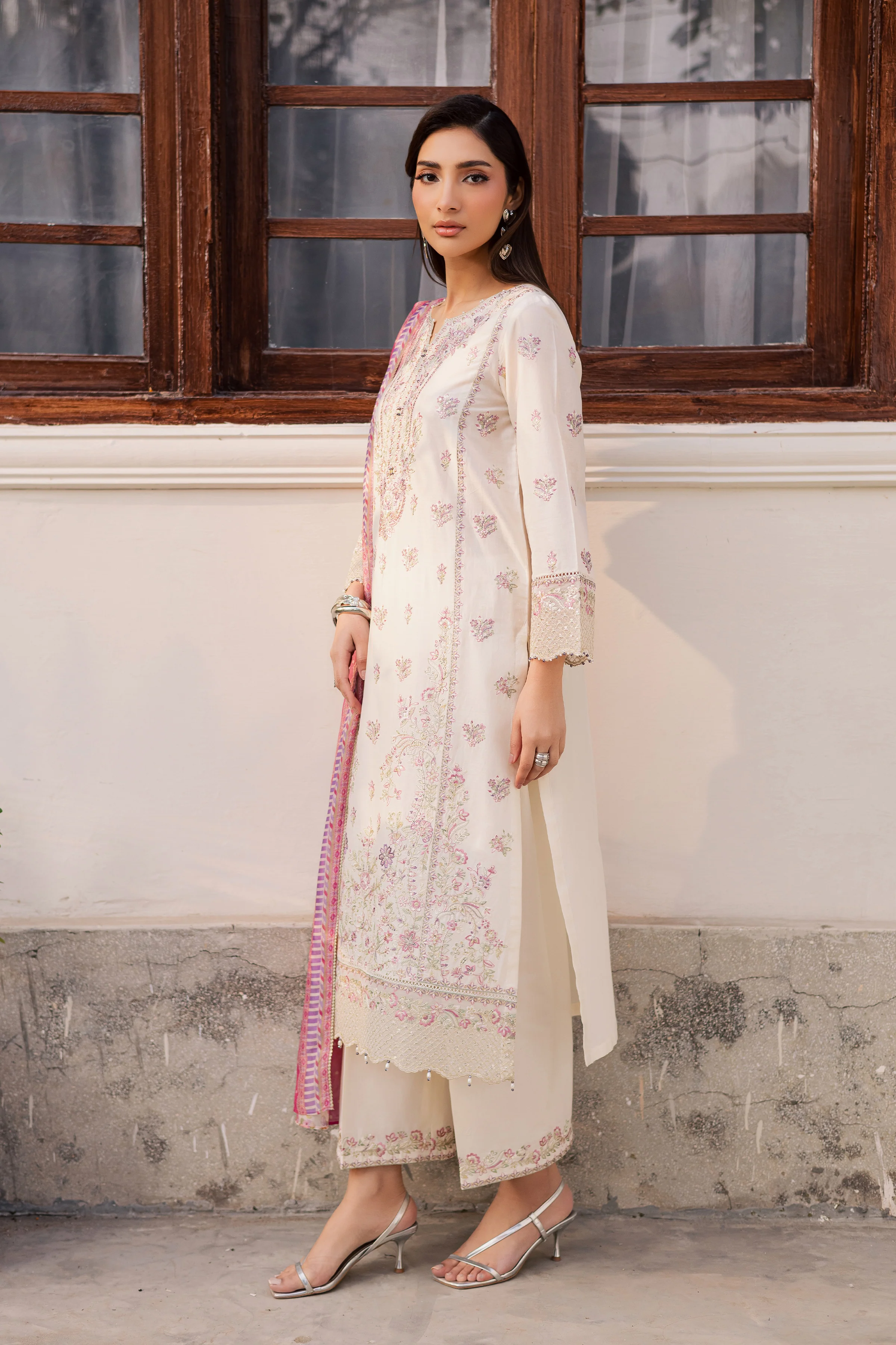 Pinkie Pie 3Pc - Festive Embroidered Lawn - Image 3