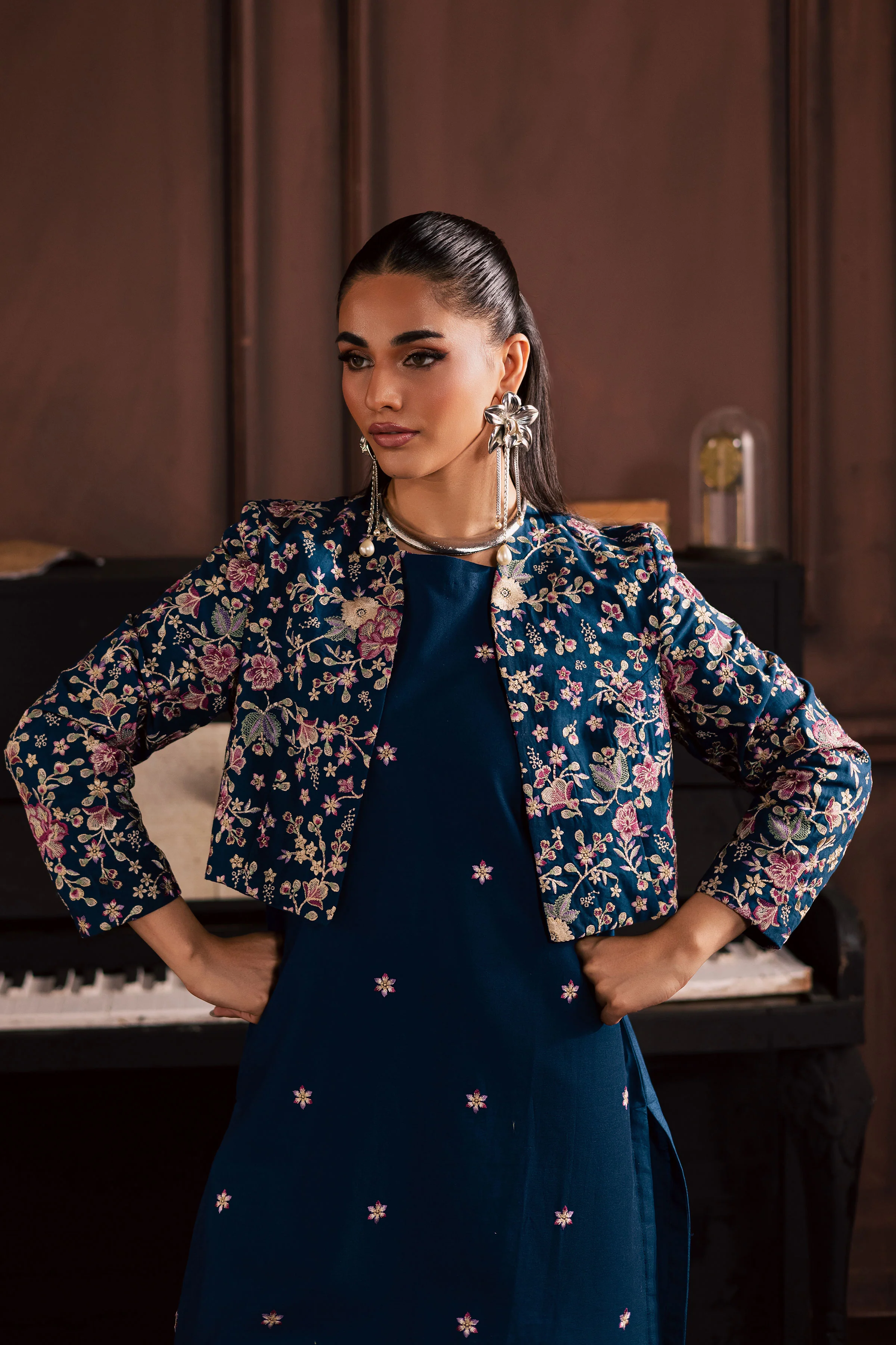 Purkashish 3Pc - Embroidered Khaddar Dress - Image 9