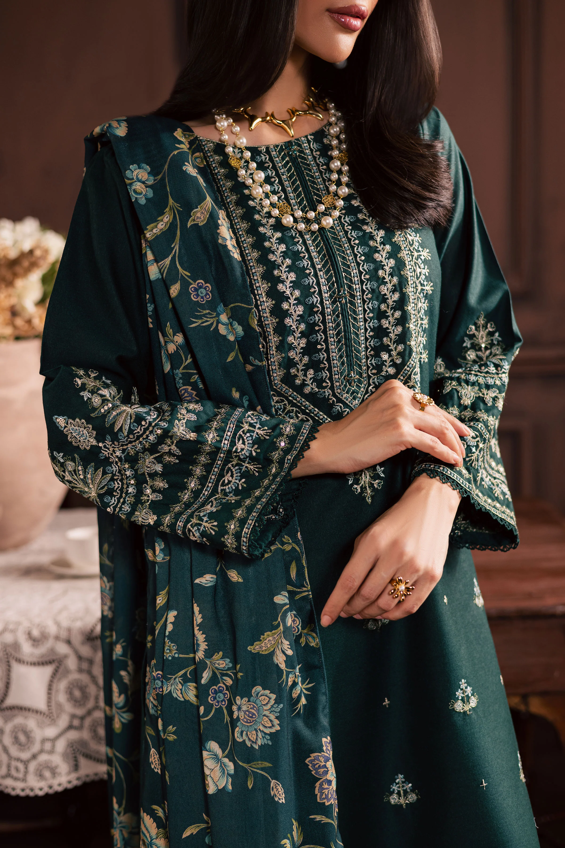 Queen Bee 3Pc - Embroidered Khaddar Dress - Image 11
