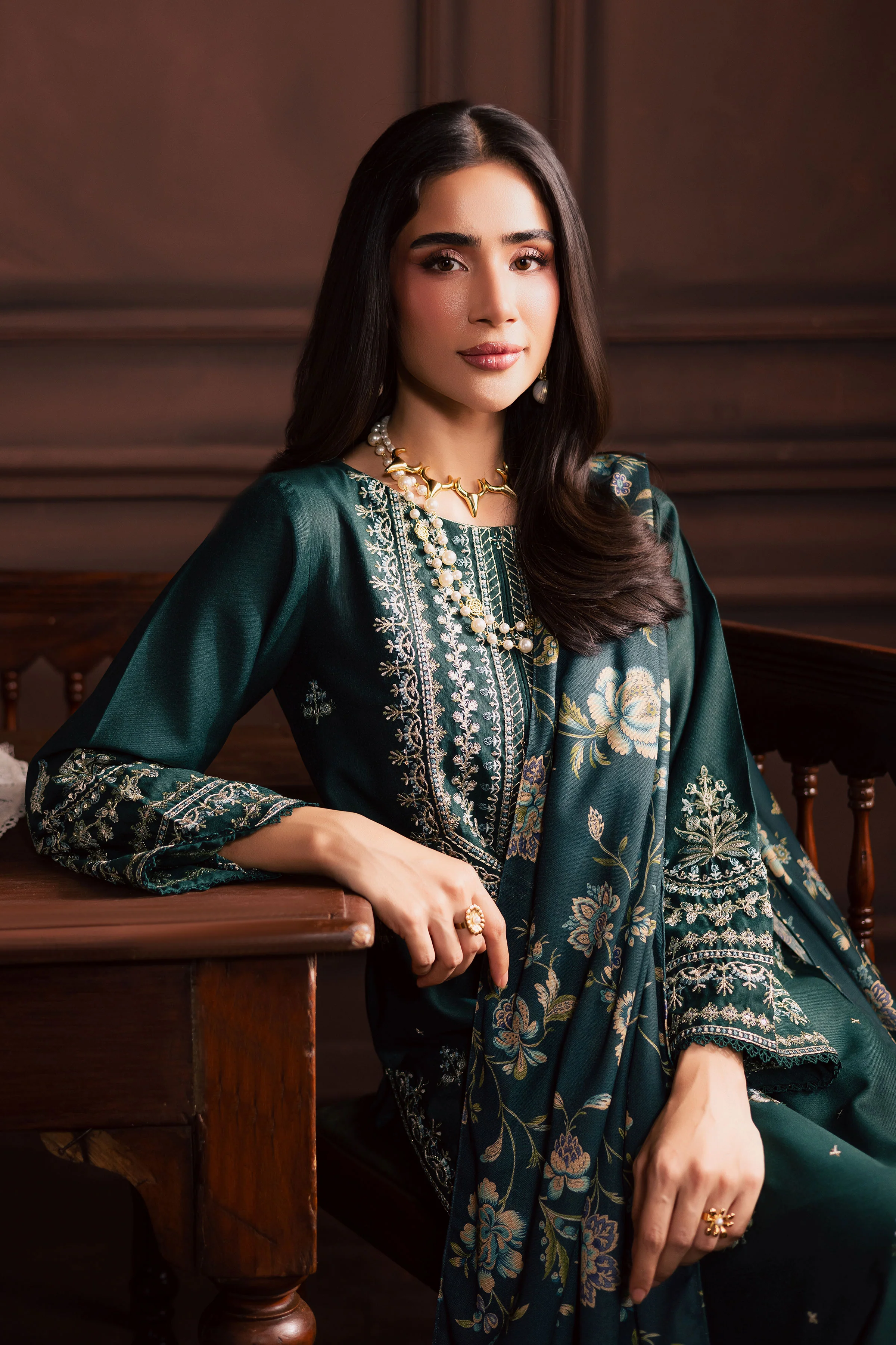 Queen Bee 3Pc - Embroidered Khaddar Dress - Image 6