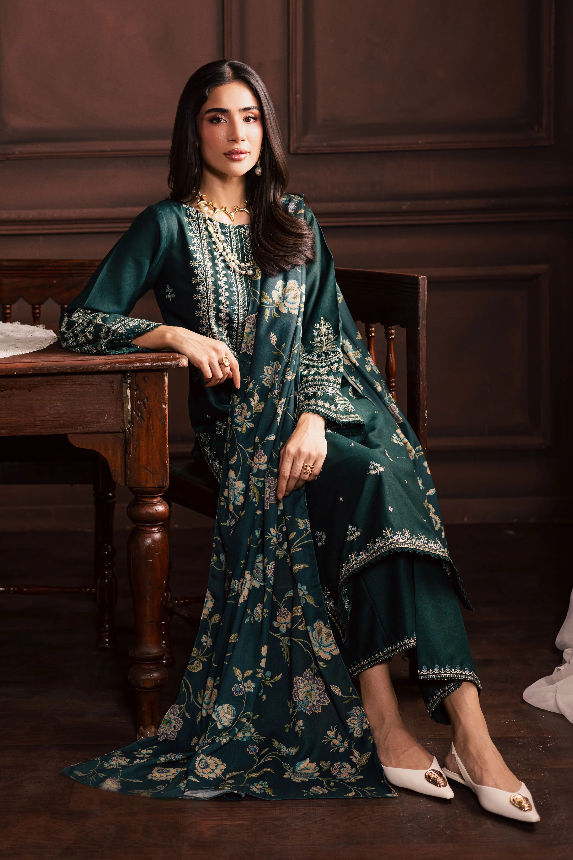 Queen Bee 3Pc - Embroidered Khaddar Dress - Image 8