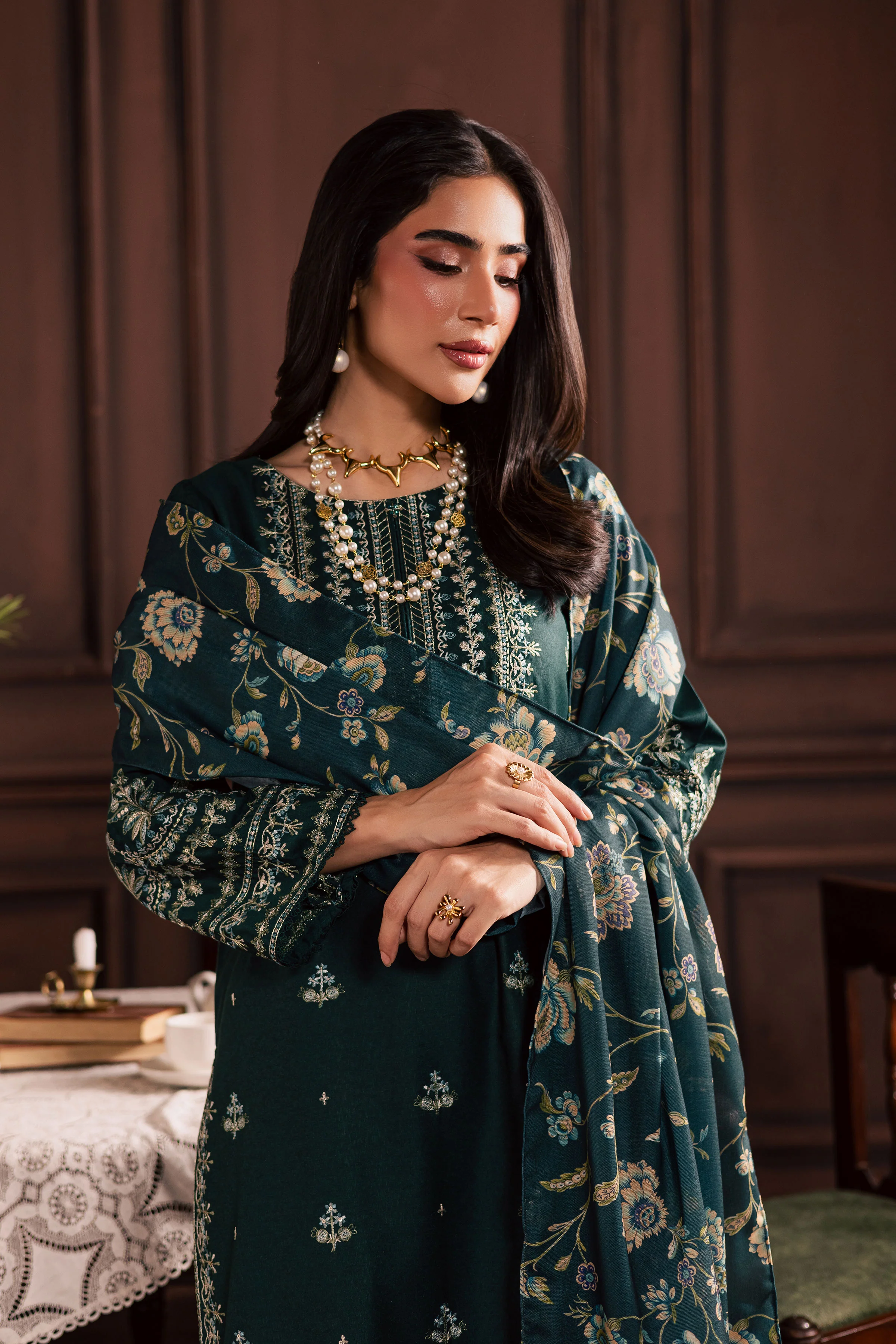 Queen Bee 3Pc - Embroidered Khaddar Dress - Image 9