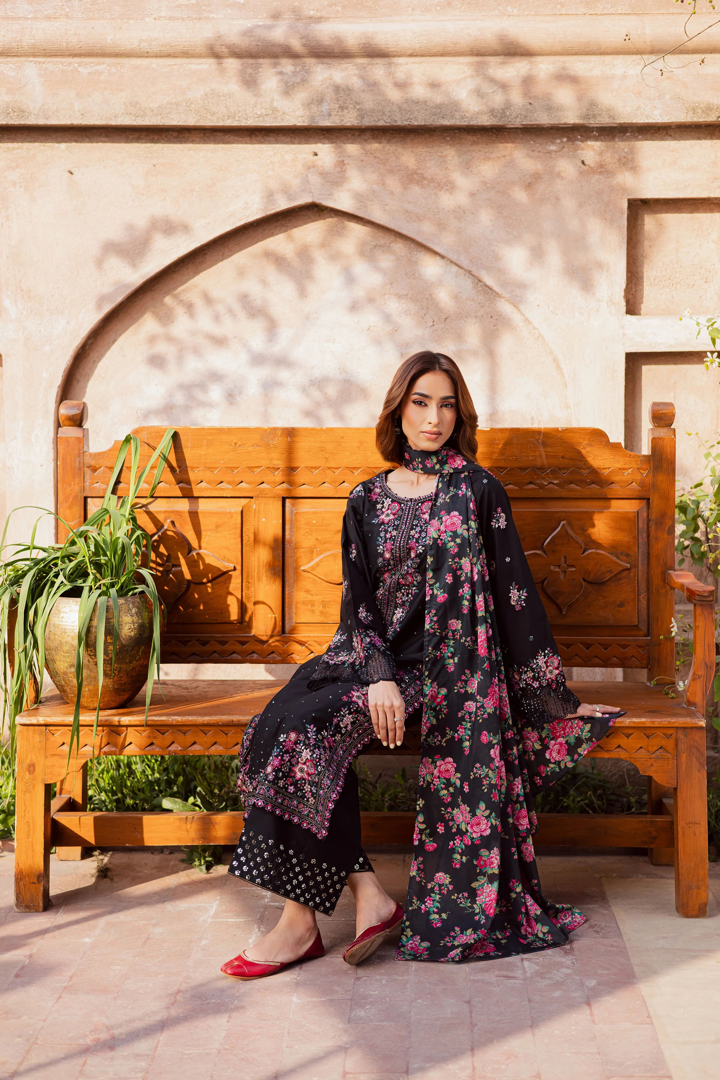 Queen of Night 3Pc - Festive Embroidered Lawn - Image 3