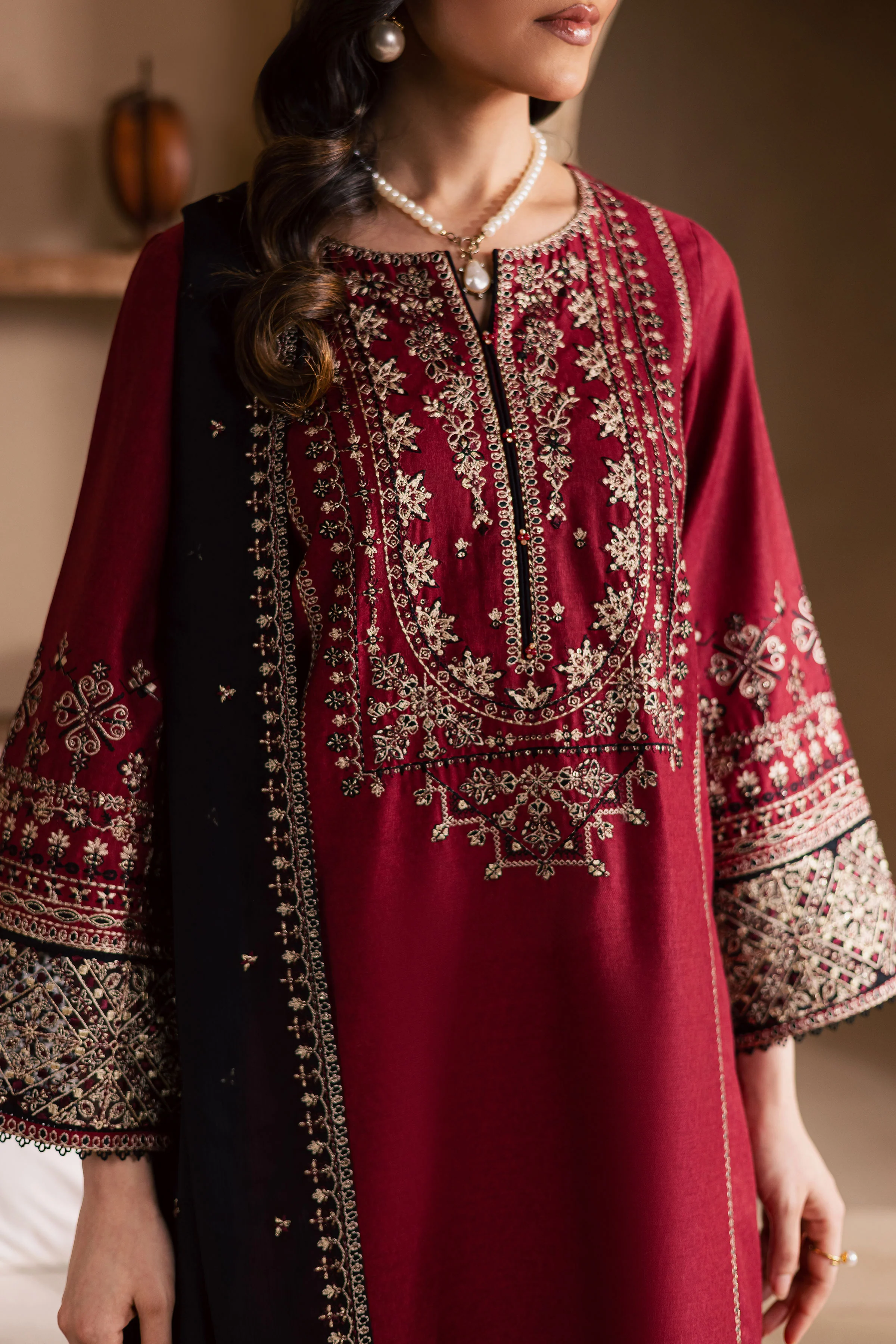 Radish 3Pc - Embroidered Khaddar Dress - Image 6