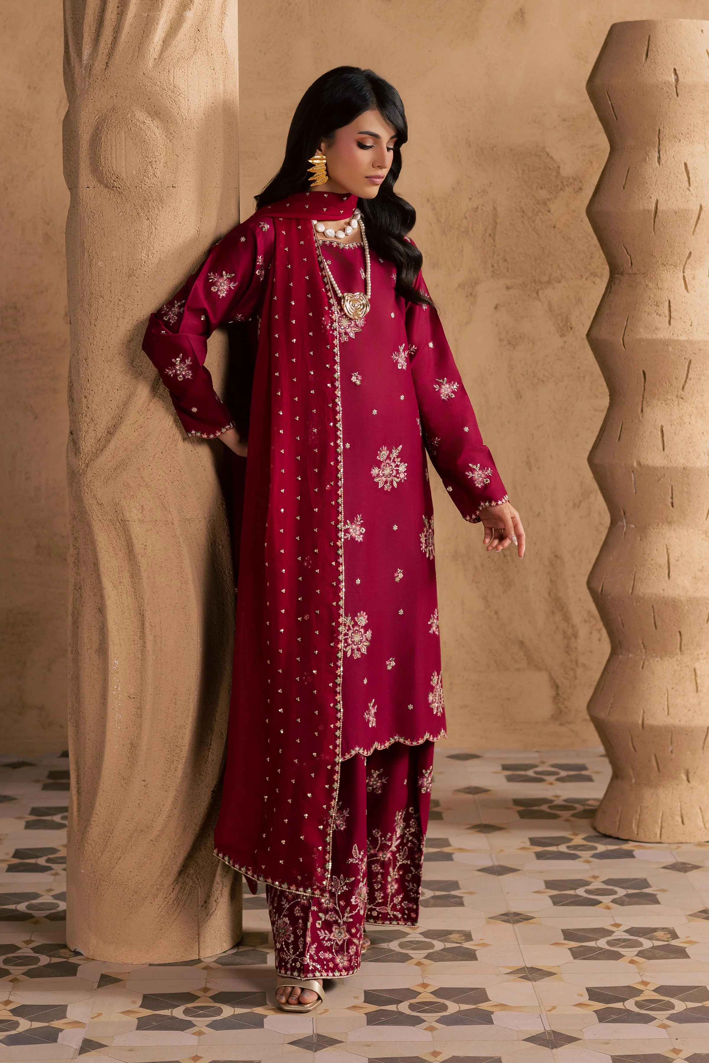 Red Queen 3Pc - Embroidered Festive Pret - Image 6
