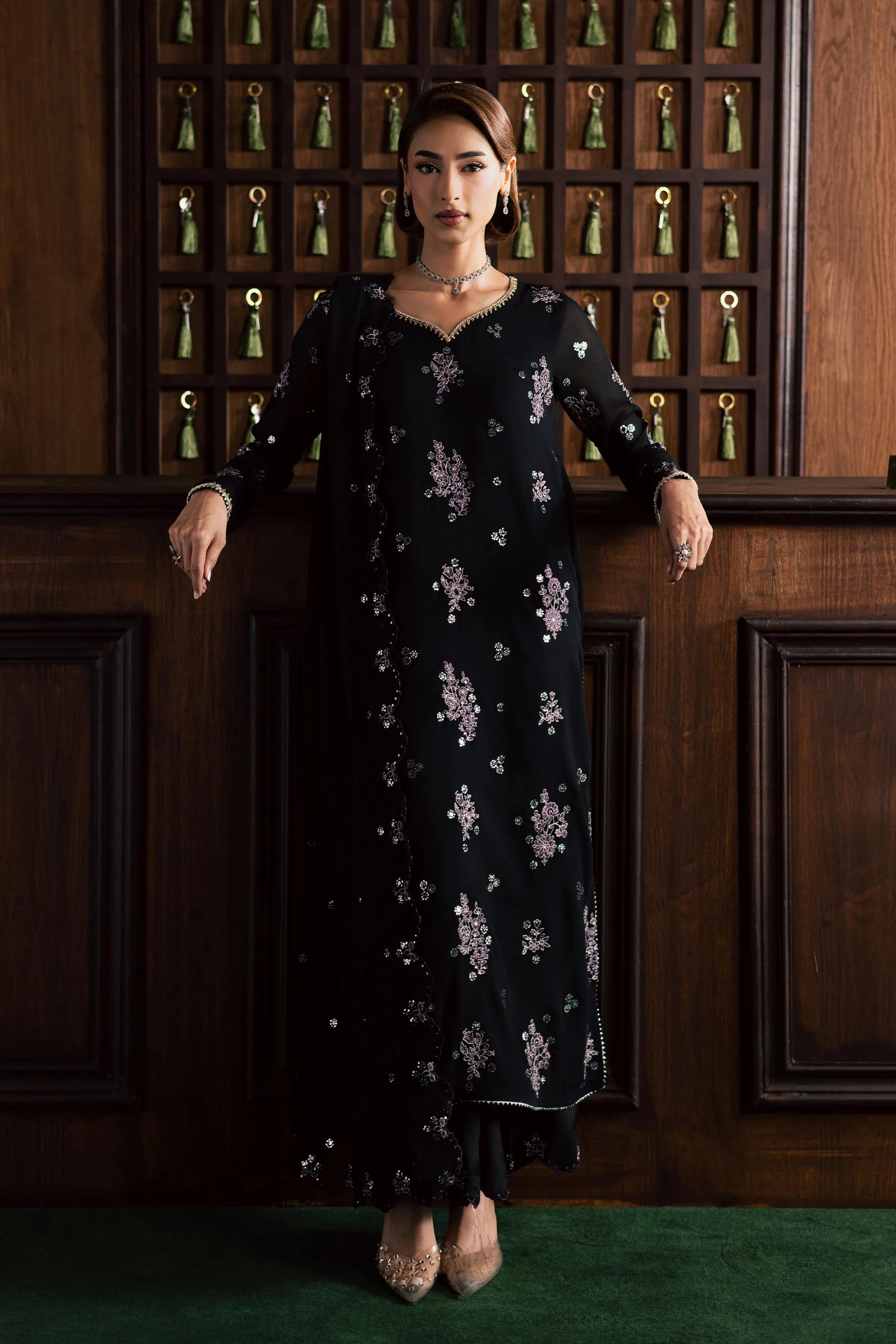 Reef 3Pc -  Festive Luxury Formal - Image 11
