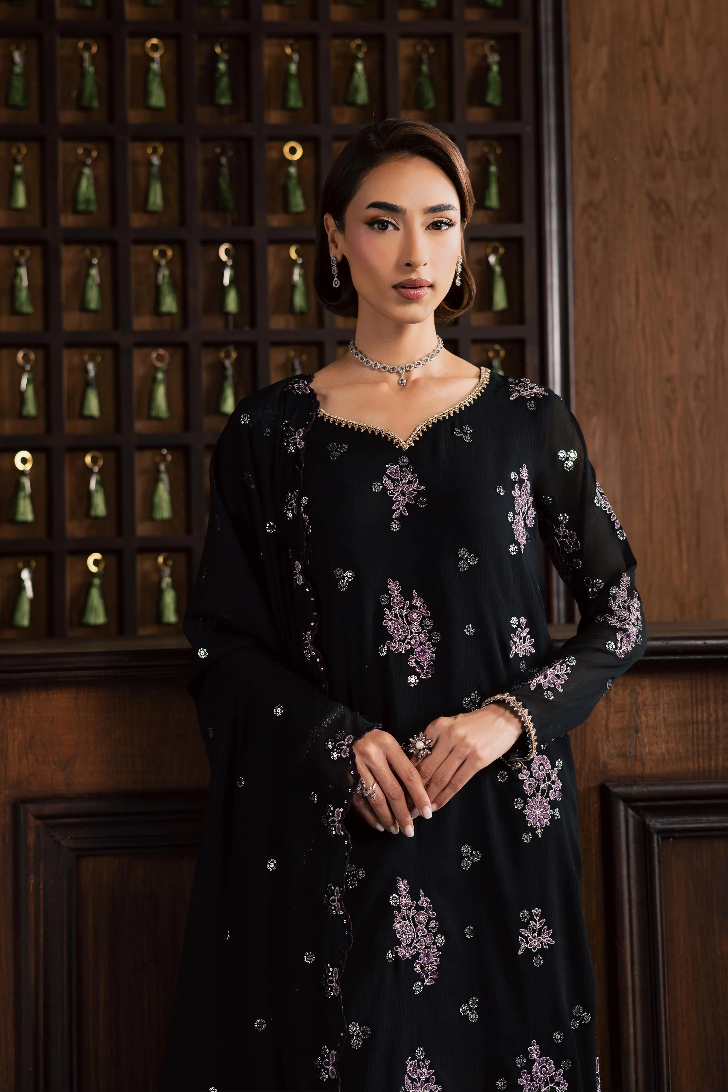 Reef 3Pc -  Festive Luxury Formal - Image 5
