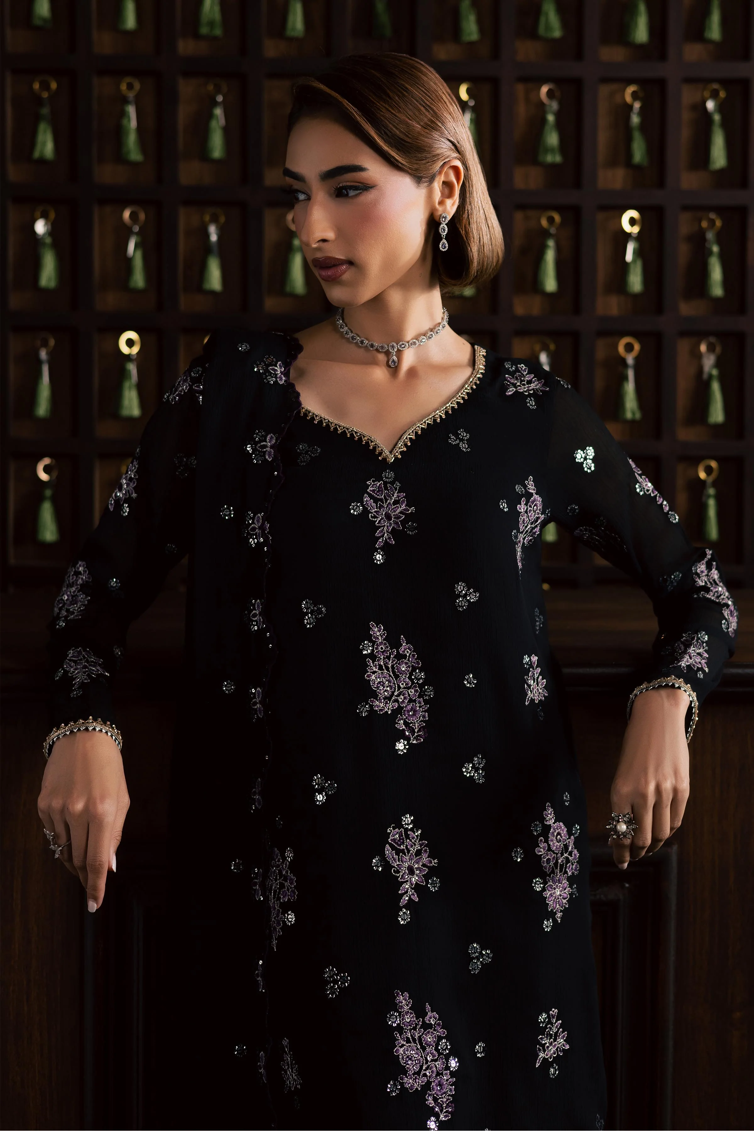 Reef 3Pc -  Festive Luxury Formal - Image 9