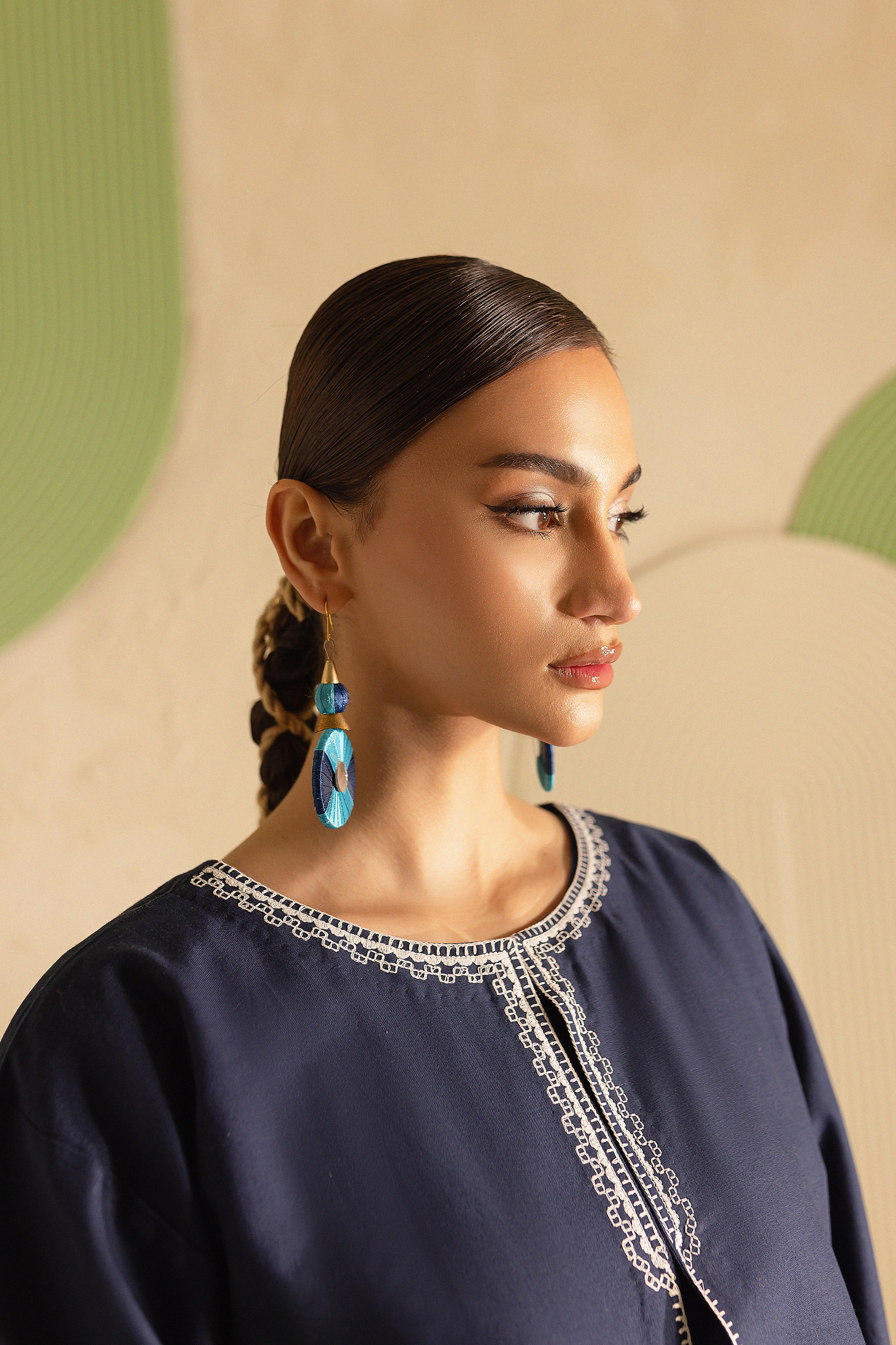 Remas 3Pc - Embroidered Khaddar Dressa - Image 8