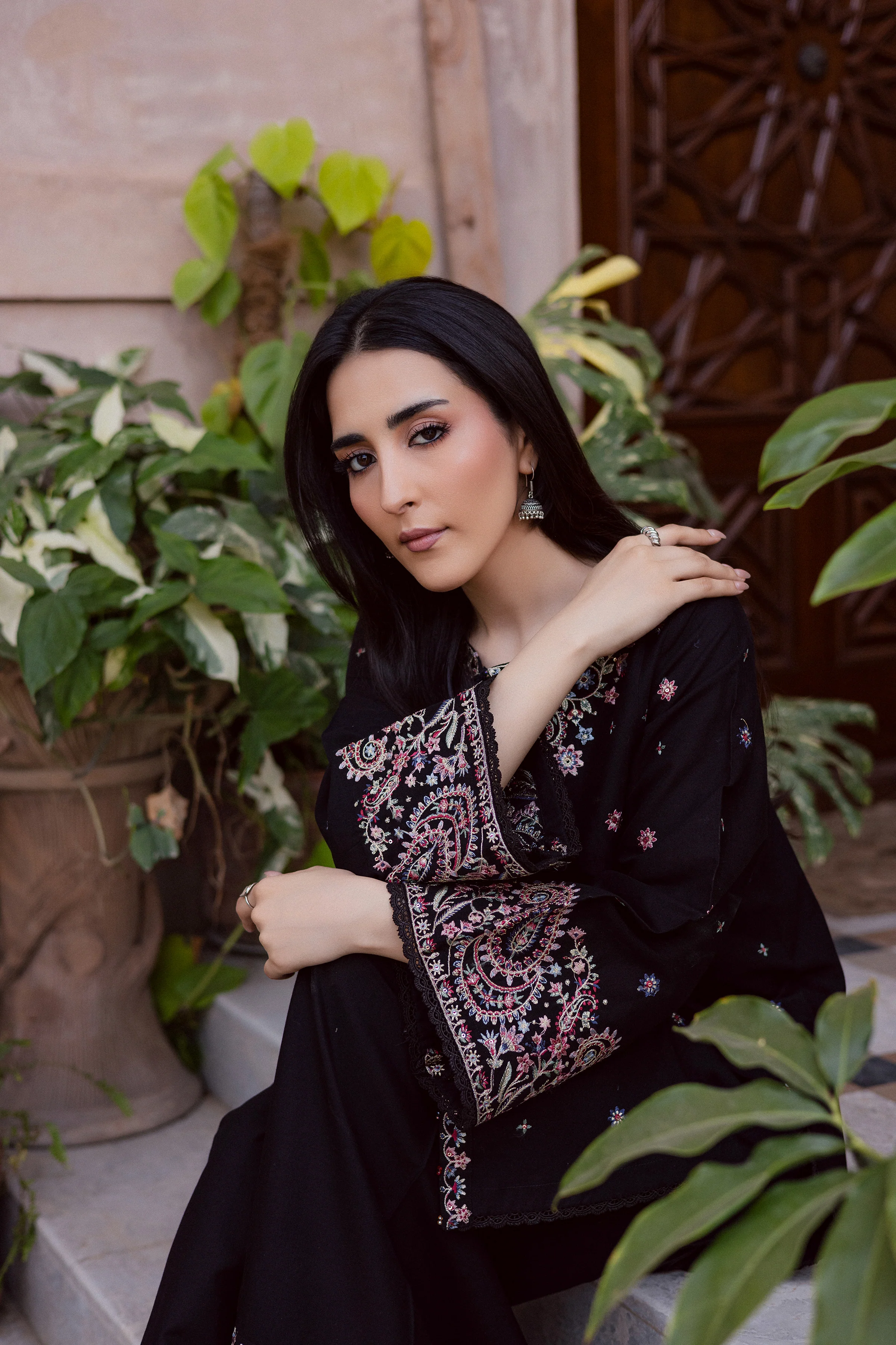 Riha 2Pc - Embroidered Khaddar Dress - Image 5