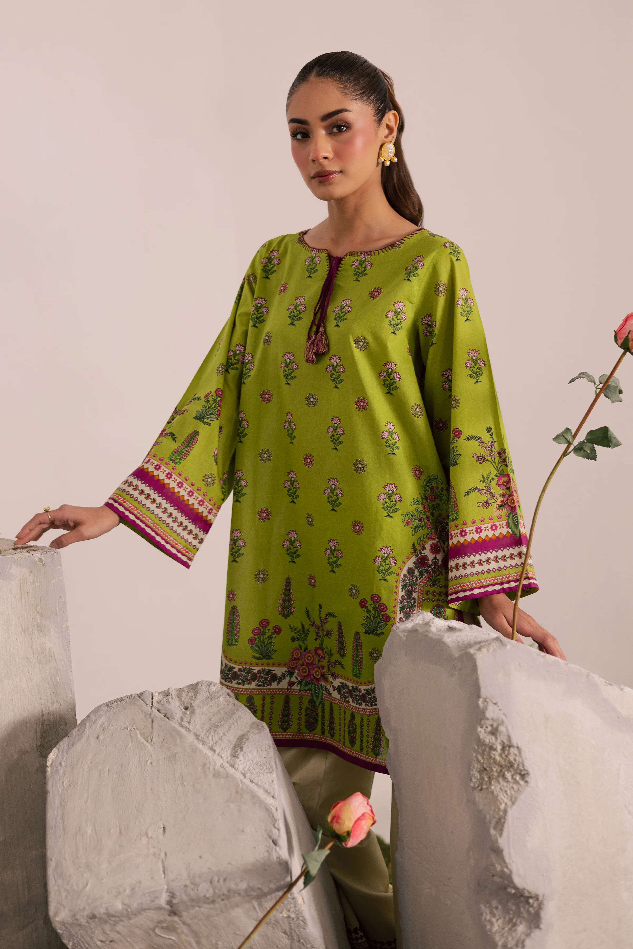Roomi 2Pc - Printed Lawn Dress - Image 3