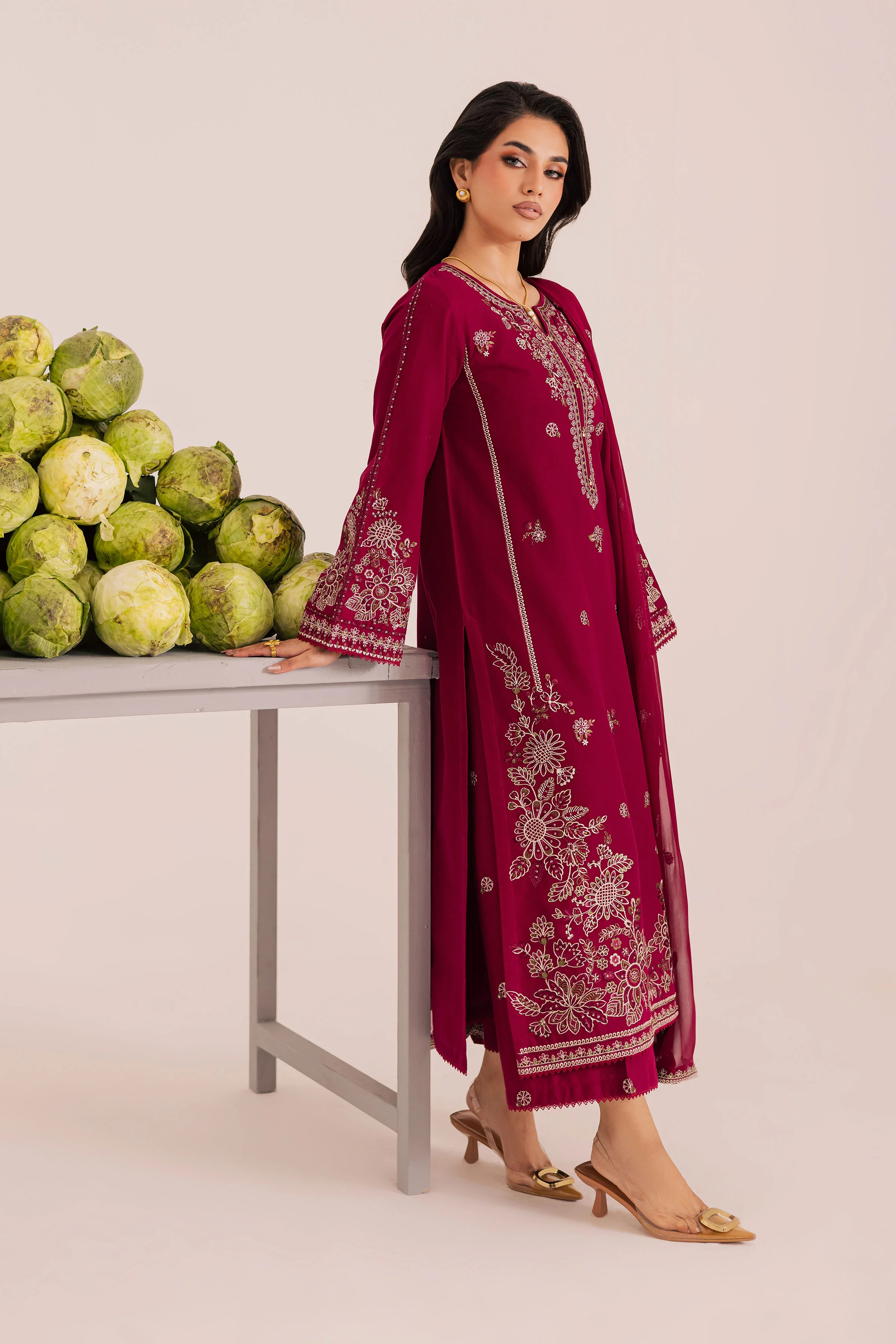 Royal Russel 3Pc - Embroidered Khaddar Dress - Image 3