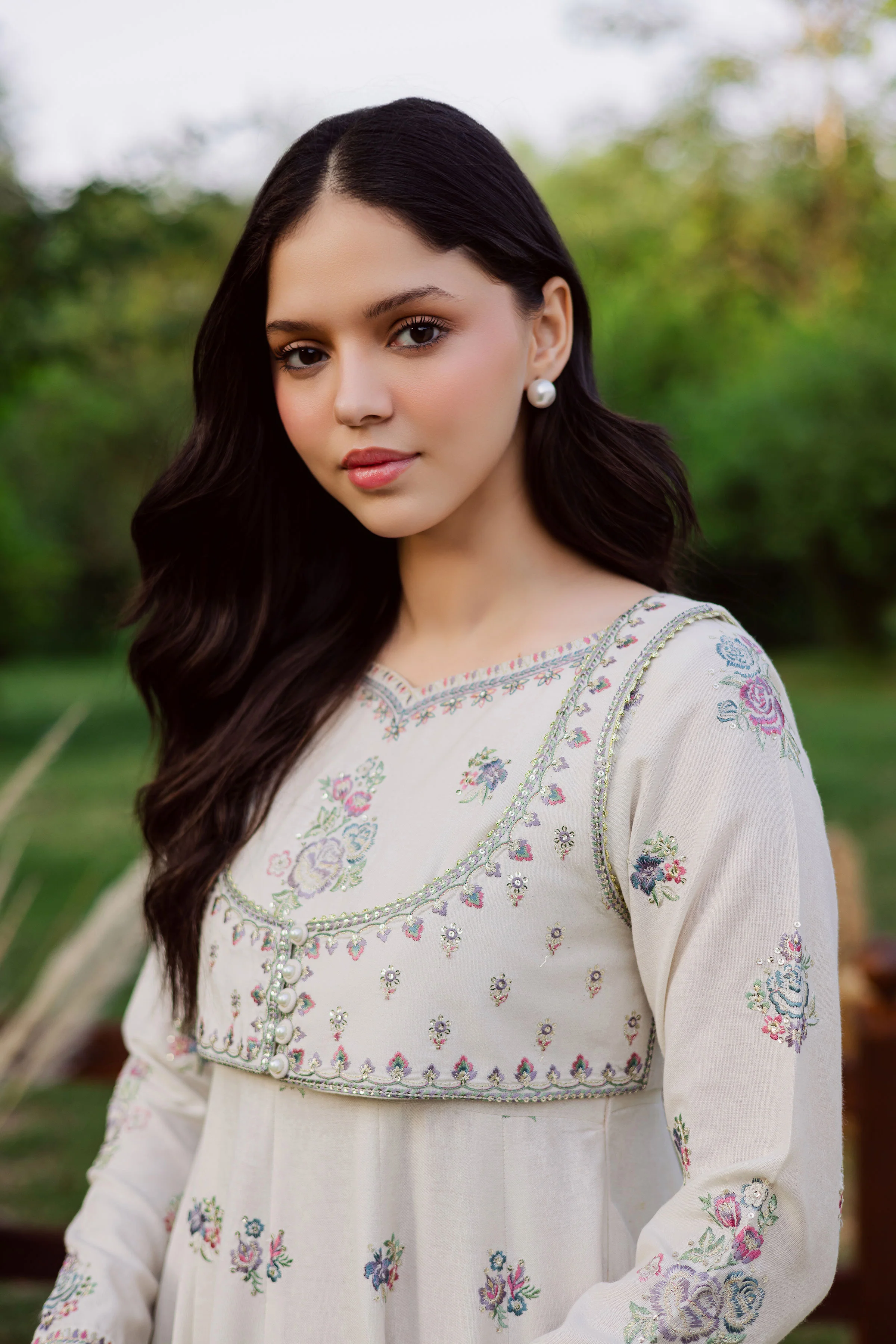 Safaid Chandni 3Pc - Embroidered Karandi Dress - Image 3