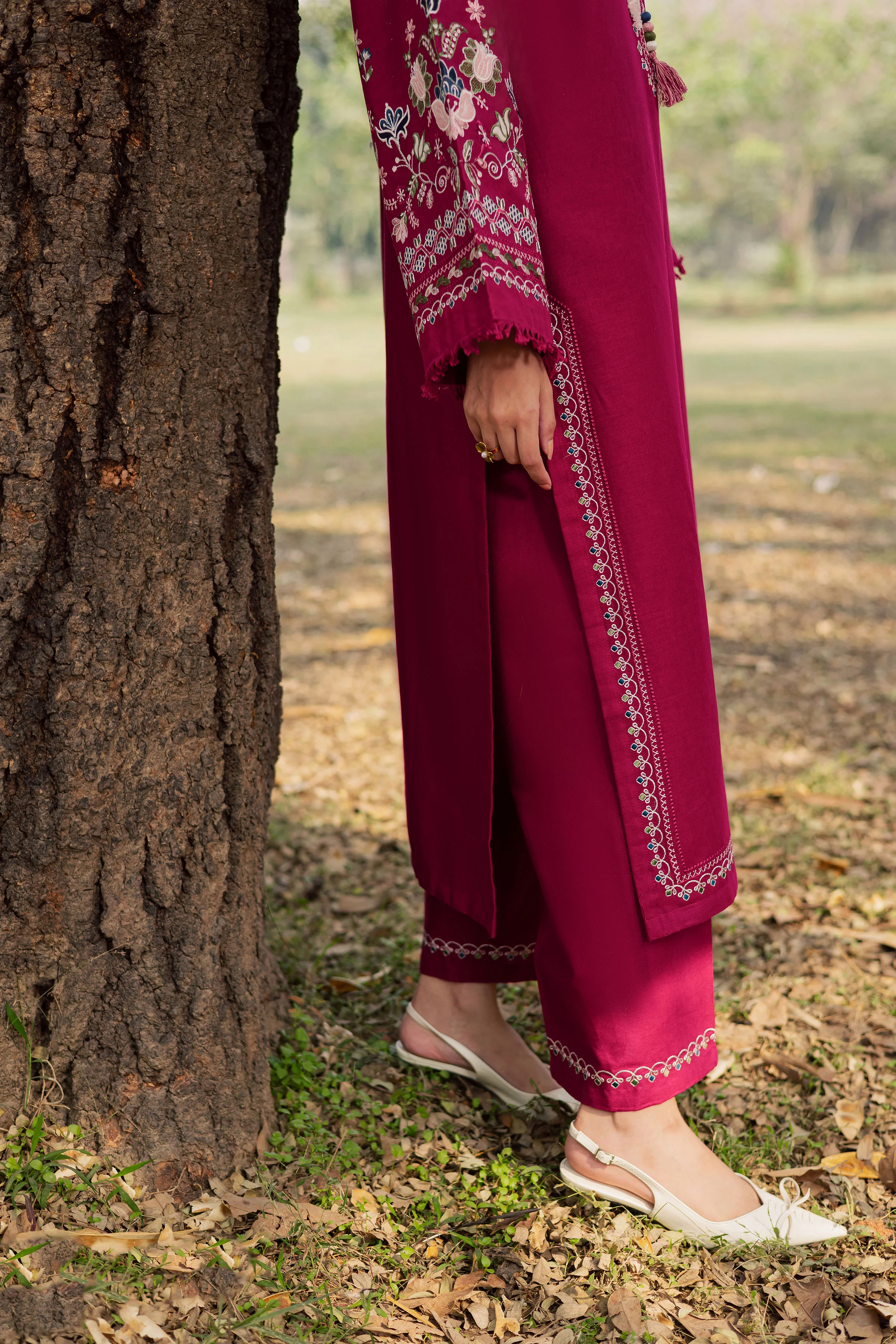 Sahara 2Pc - Embroidered Khaddar Dress - Image 9