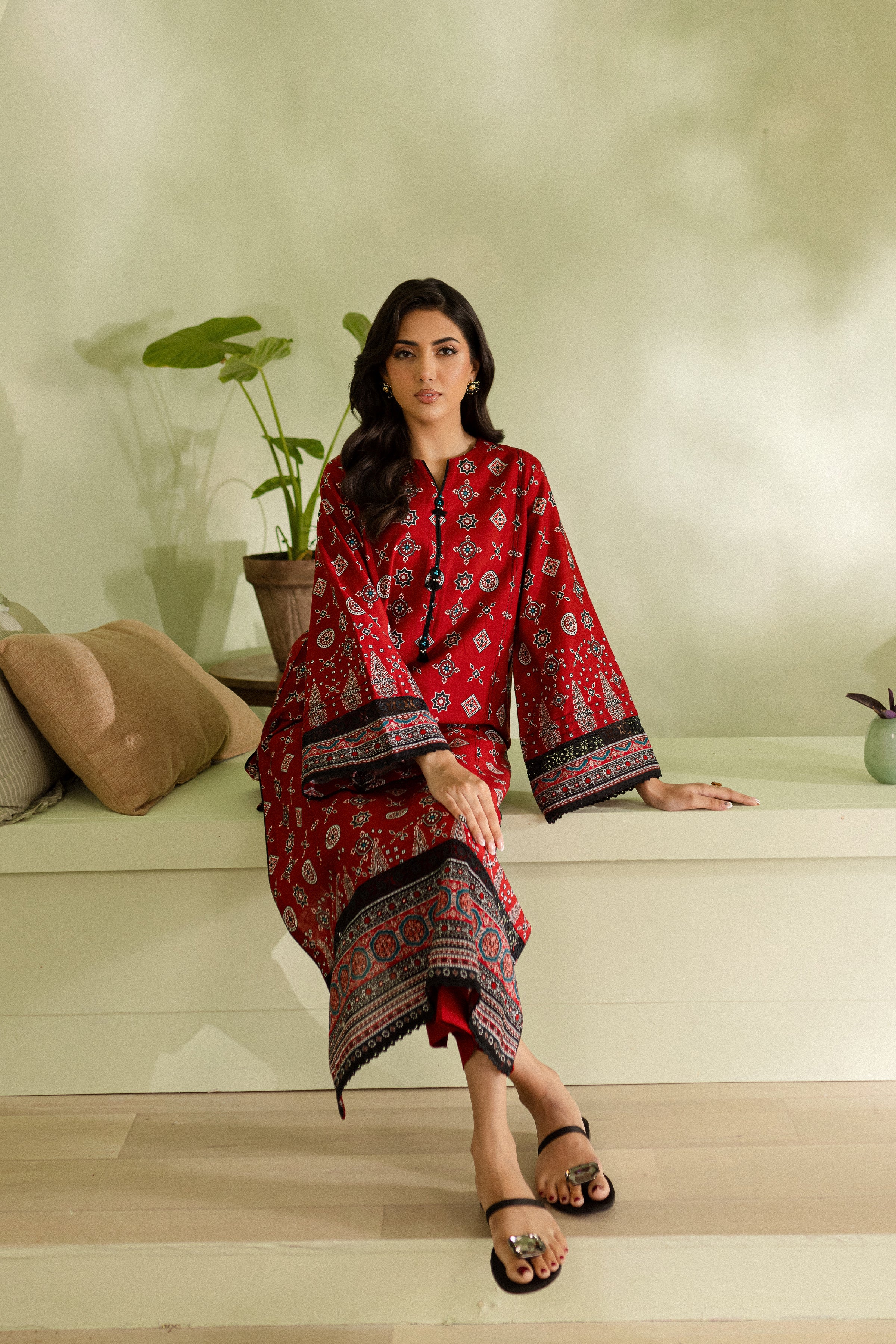 Scarlet 2Pc - Printed Khaddar Dress - Image 5