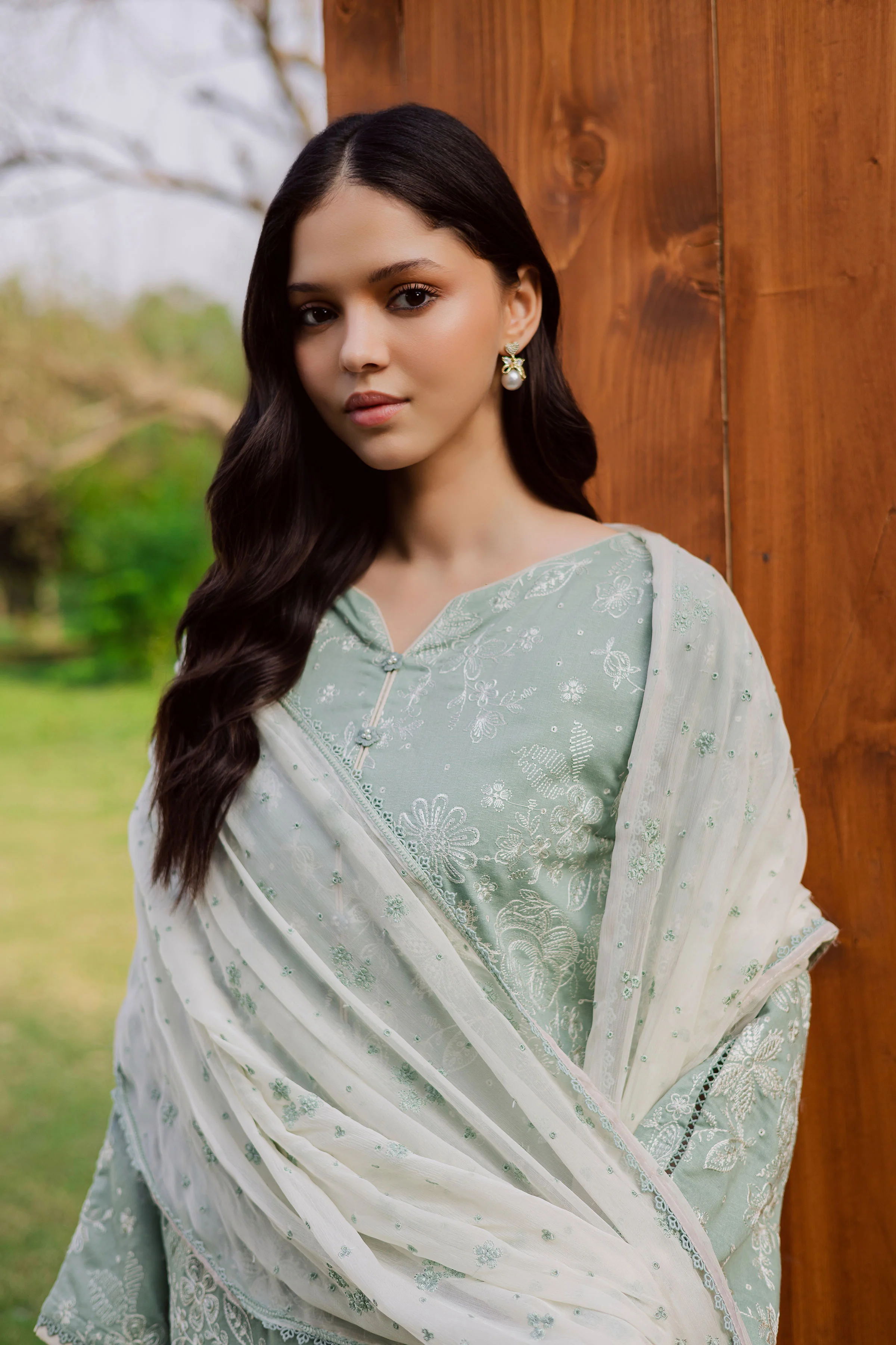 Sea Snow 3Pc - Embroidered Karandi Dress - Image 5